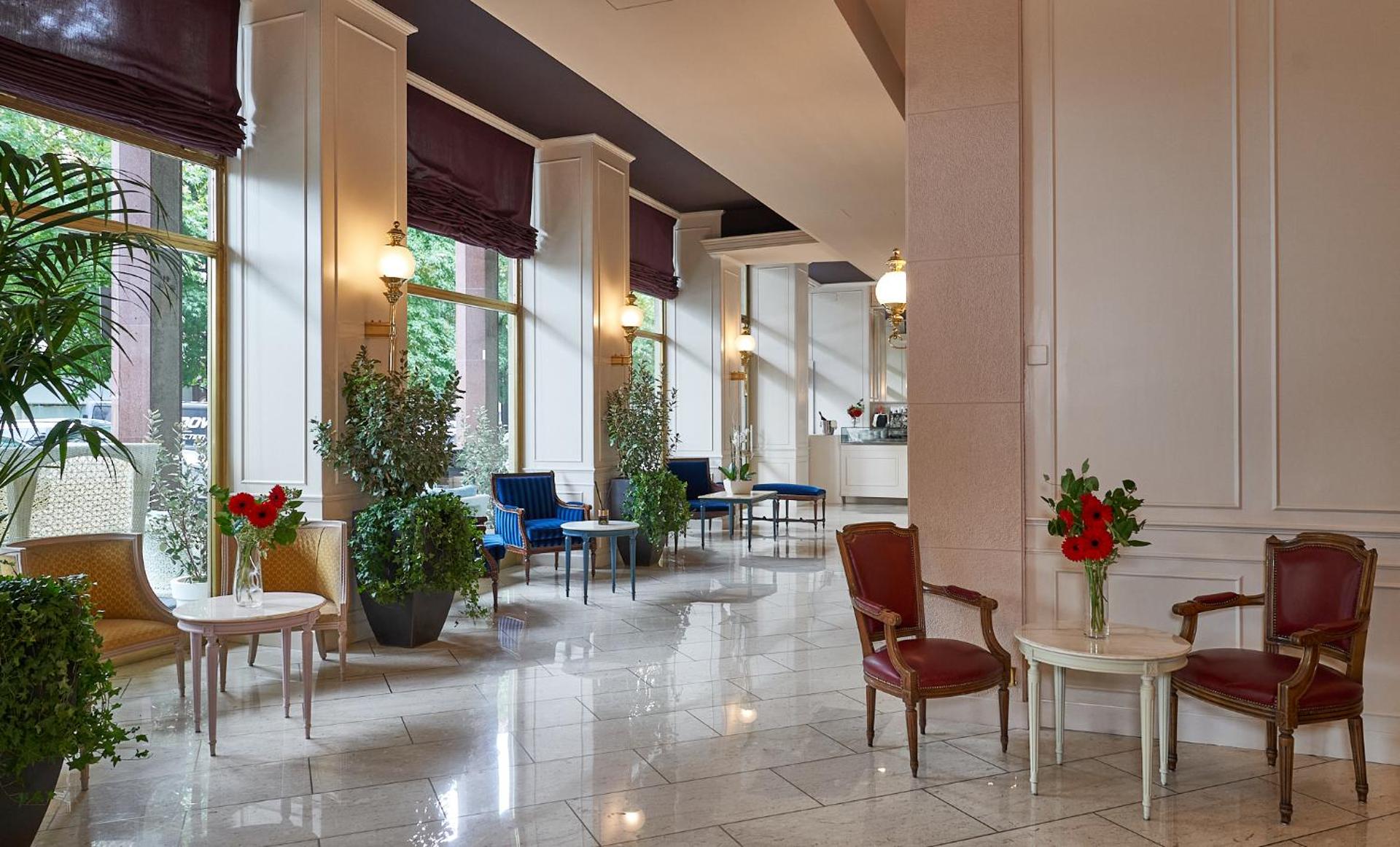 Hotel Astoria - Photo 50