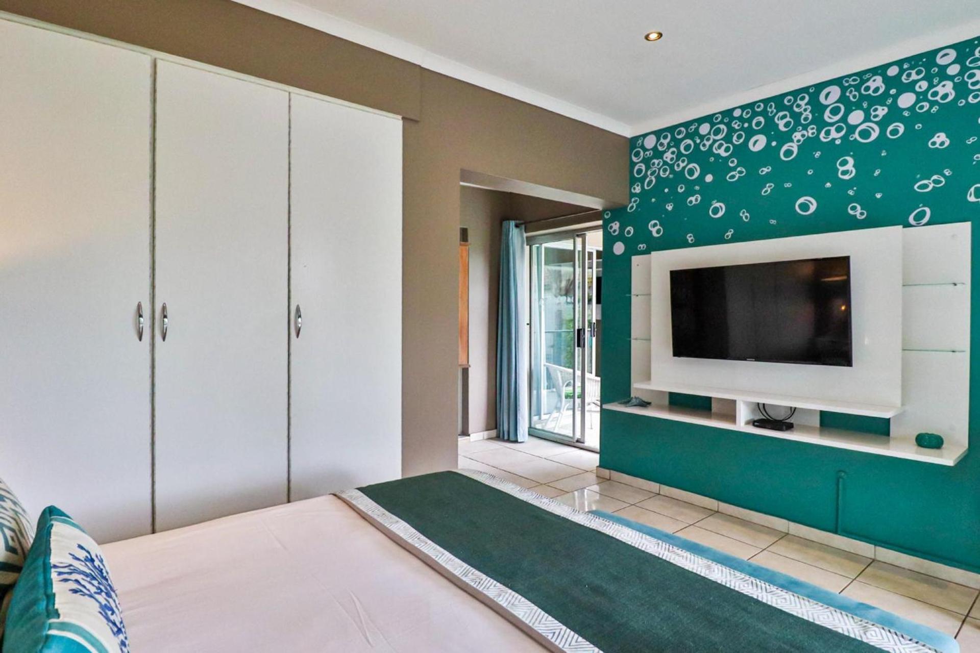 Club Cocomo - Photo 68