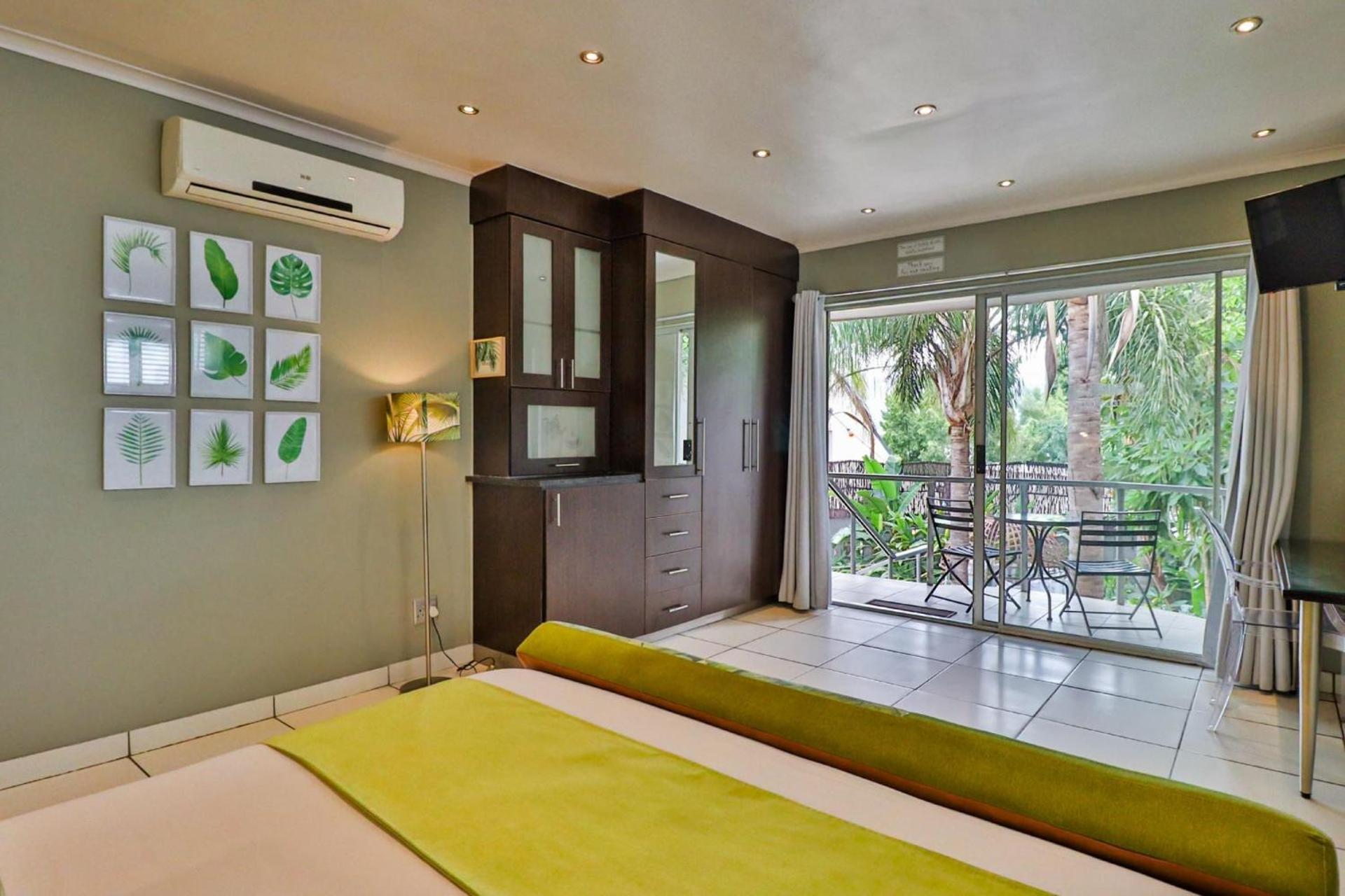 Club Cocomo - Photo 76