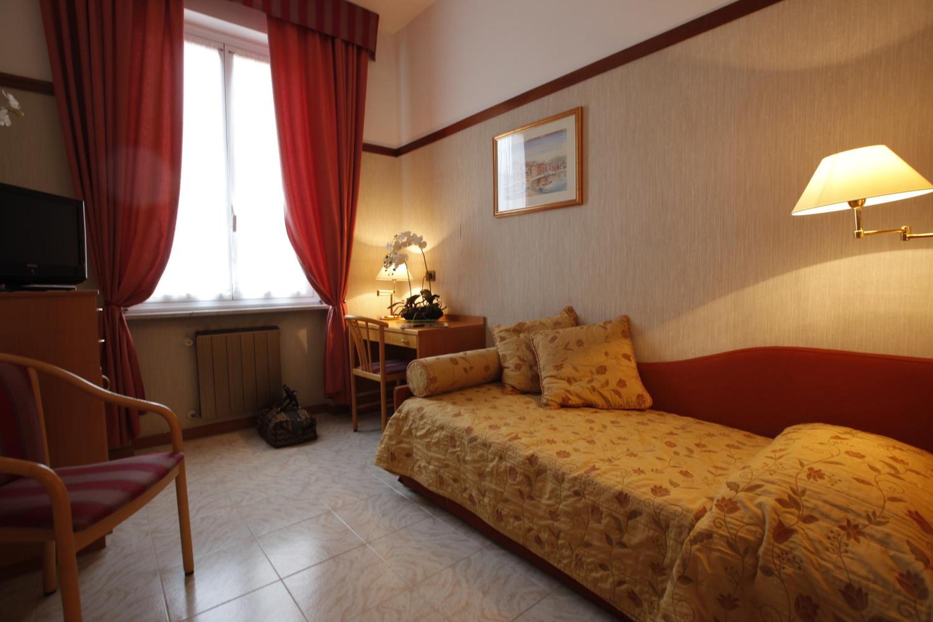 Hotel Monte Rosa - Photo 5