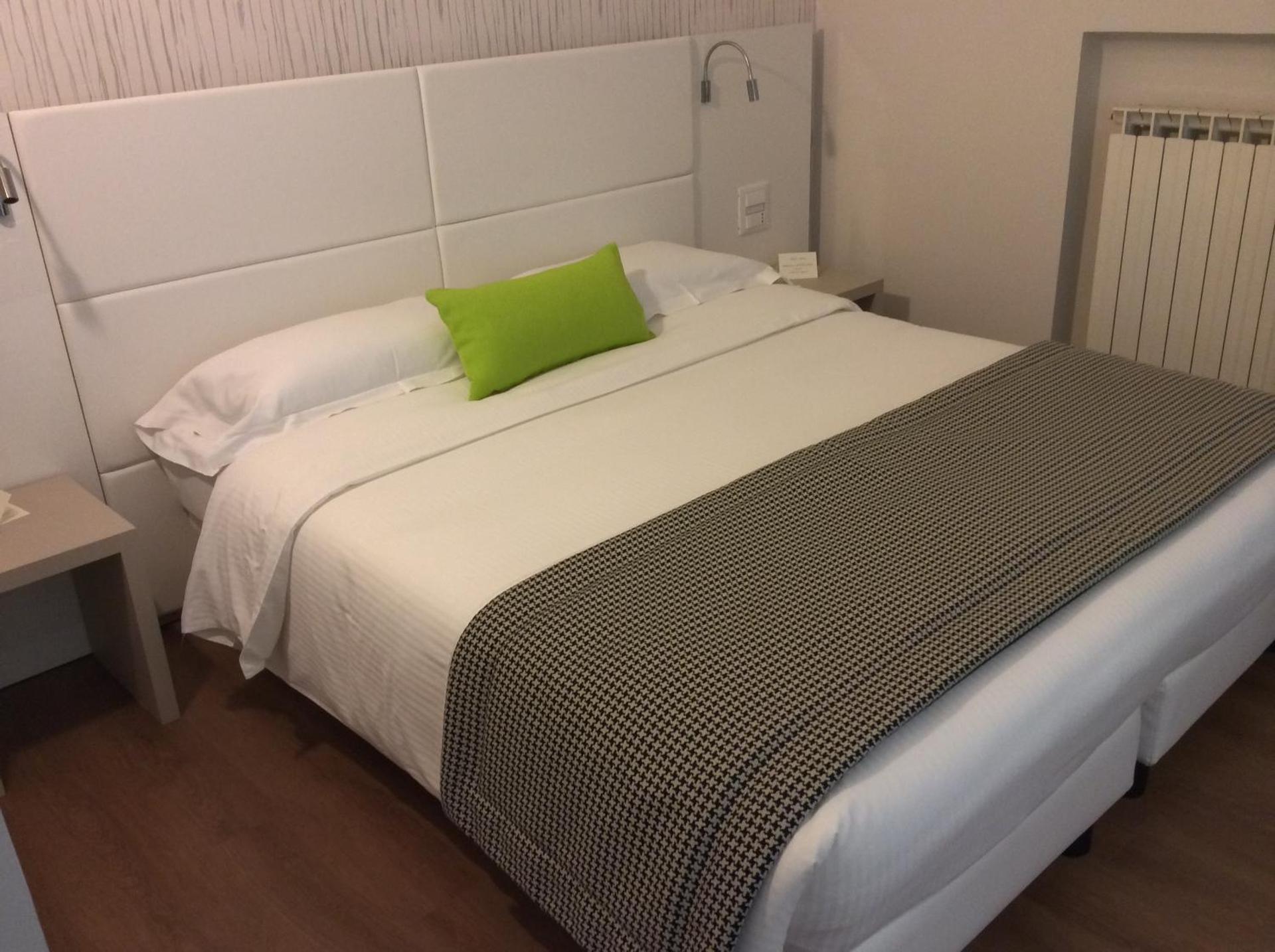 Deluxe Double or Twin Room with Balcony