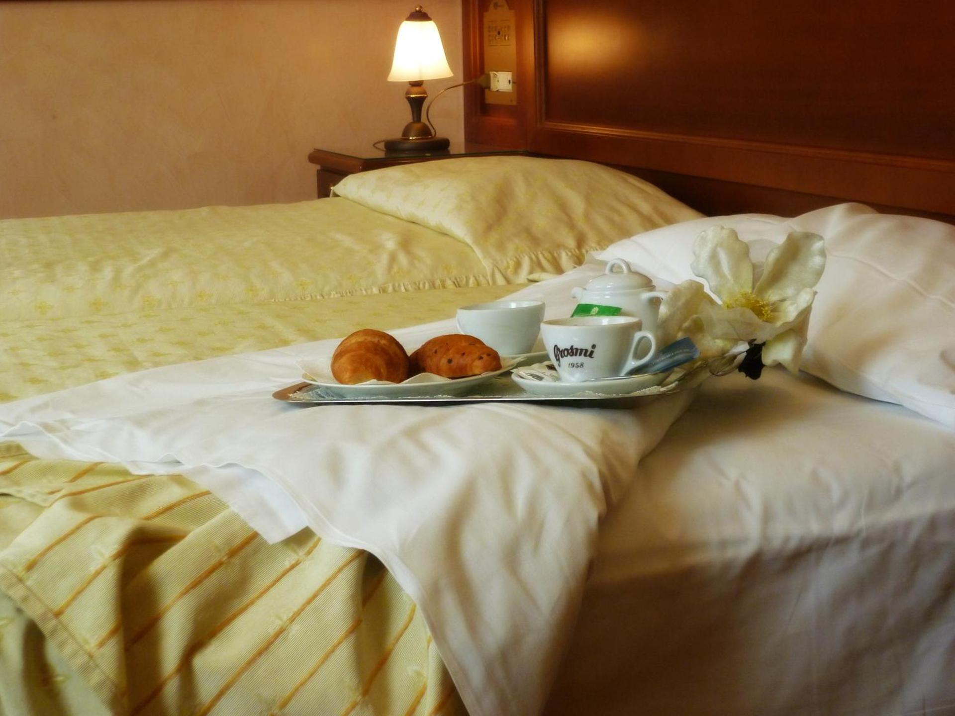 Hotel Minerva - Photo 48