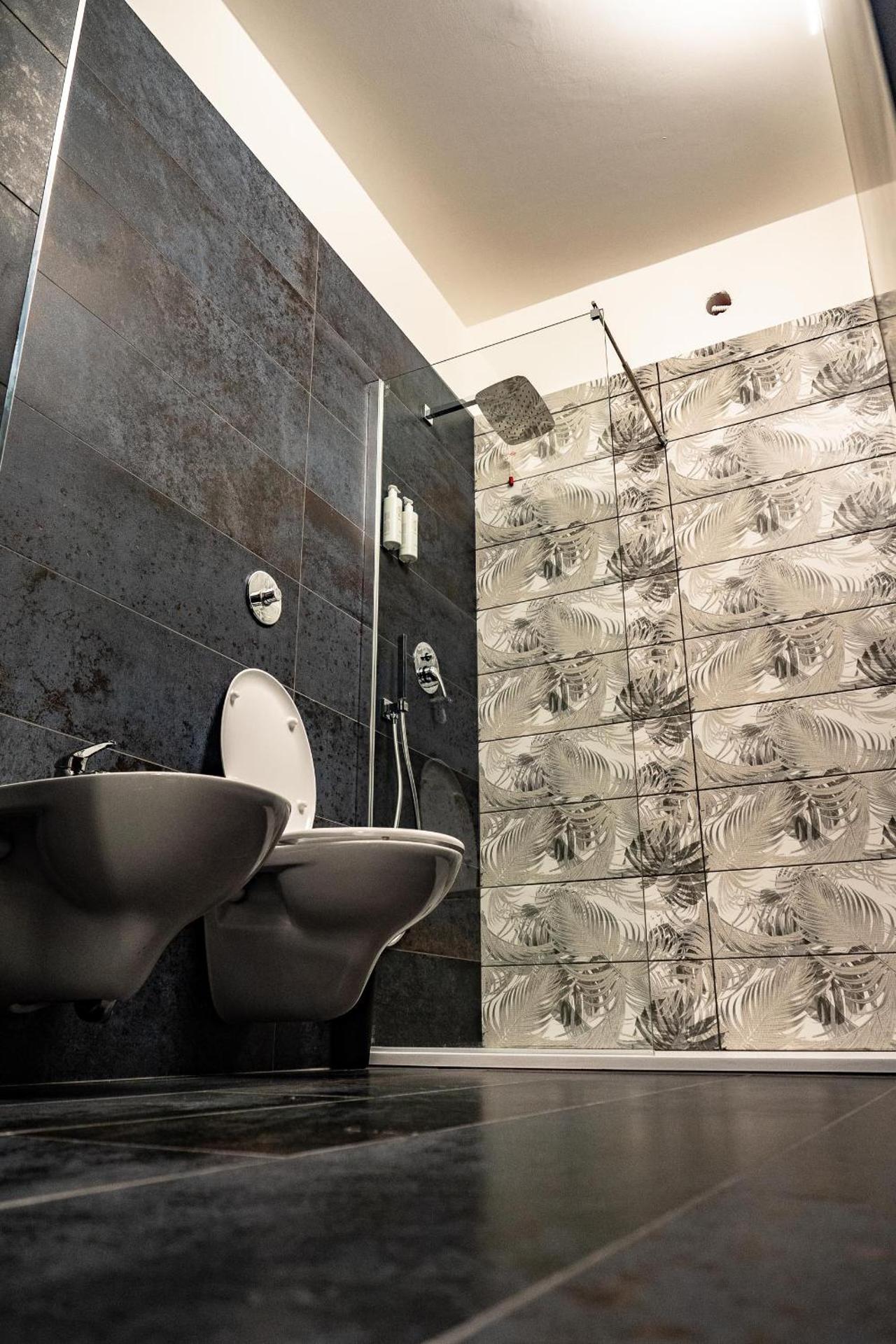 My Suite Hotel - Photo 85