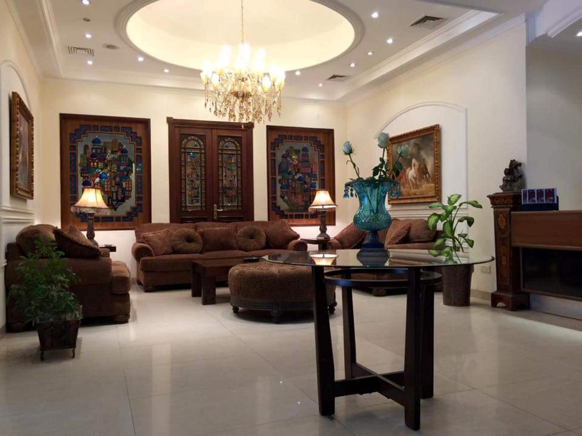 Shanasheel Palace Hotel - Photo 2