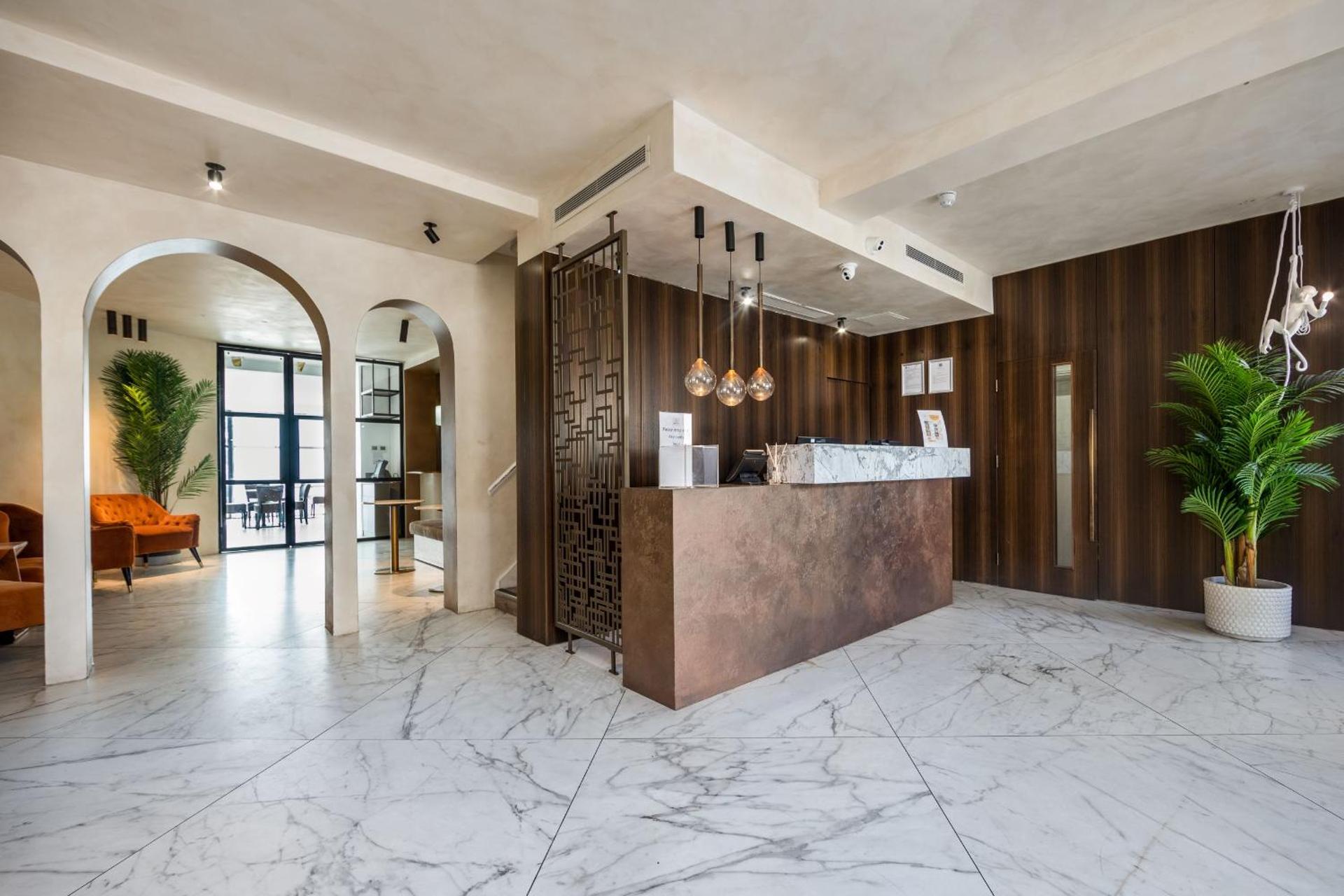 King Solomon Hotel- Golders Green - Photo 16