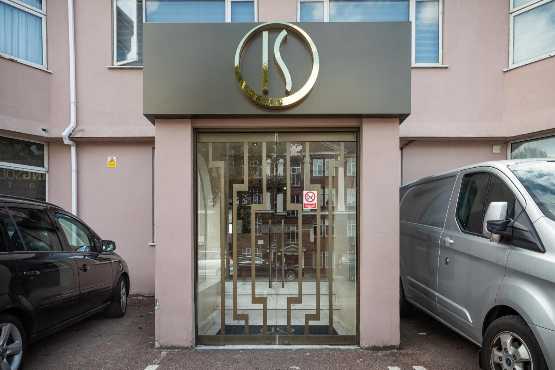 King Solomon Hotel- Golders Green - Photo 18