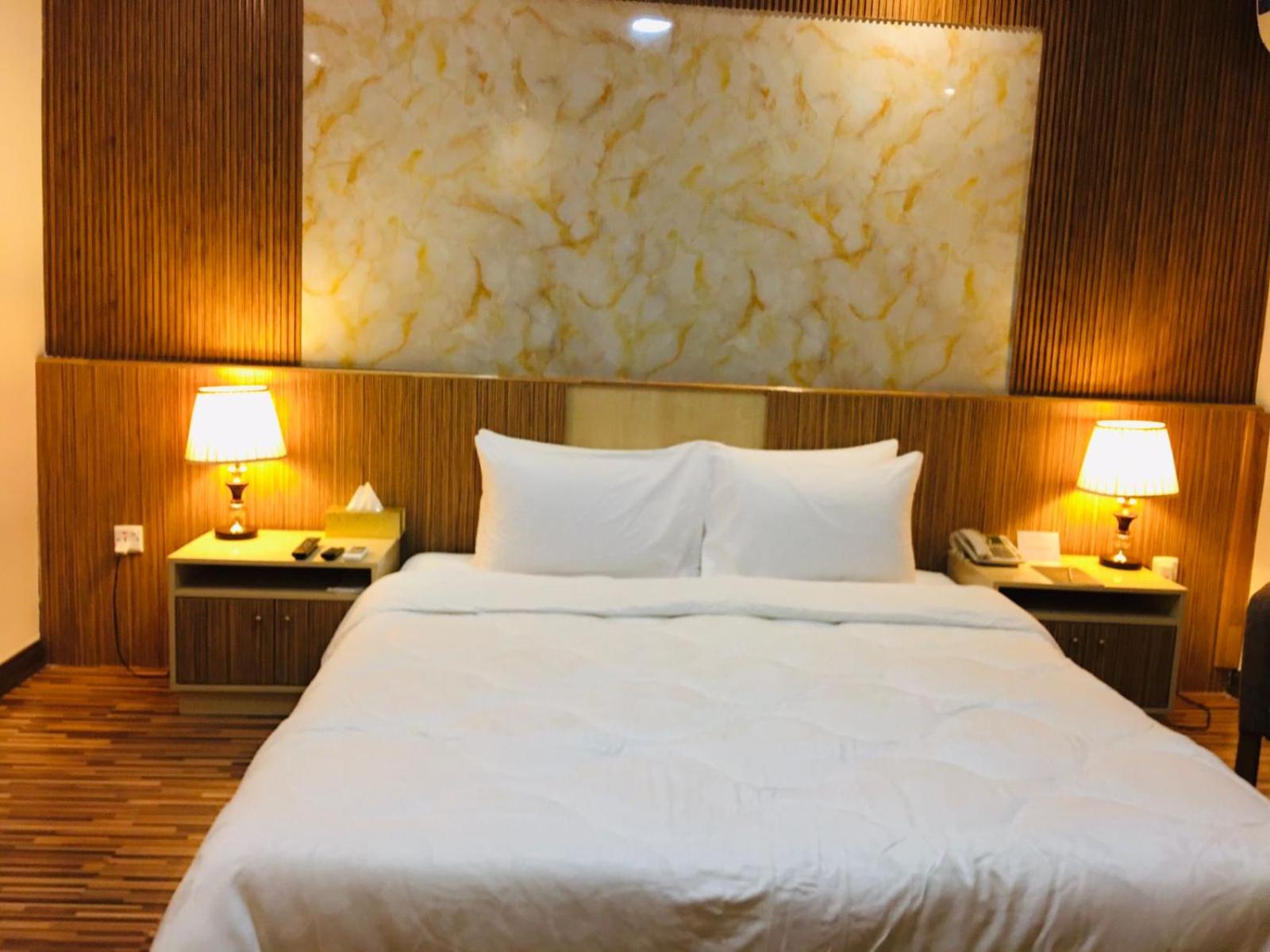 Palm Hotel - Photo 10