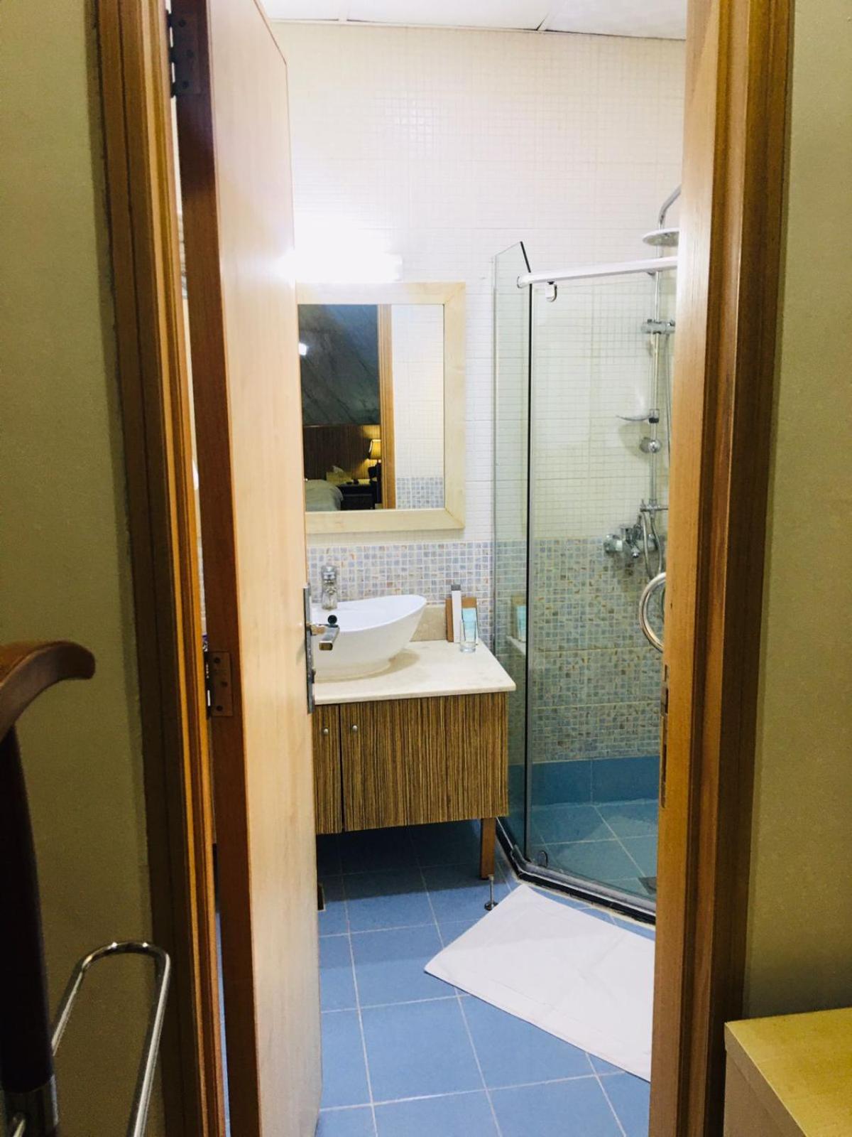 Palm Hotel - Photo 16
