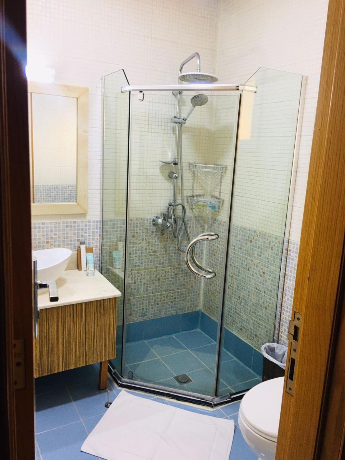 Palm Hotel - Photo 17