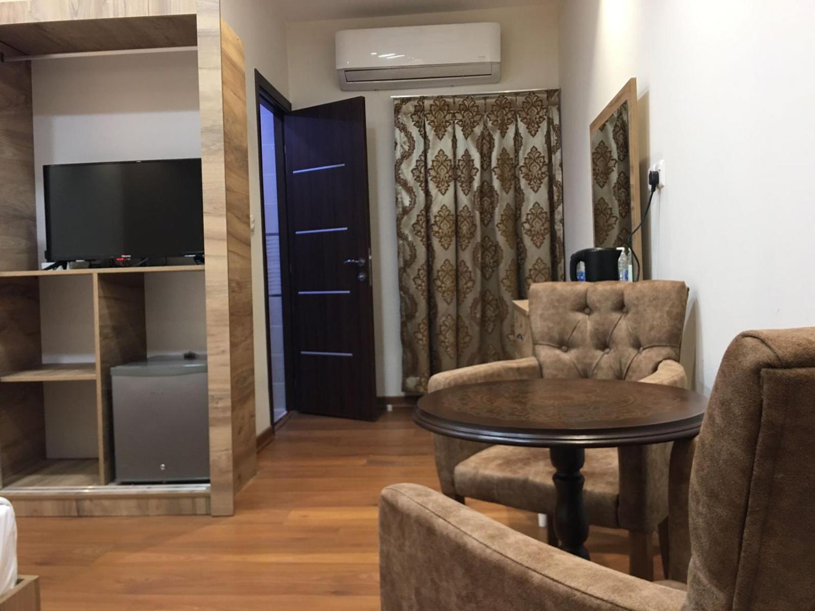 Palm Hotel - Photo 19