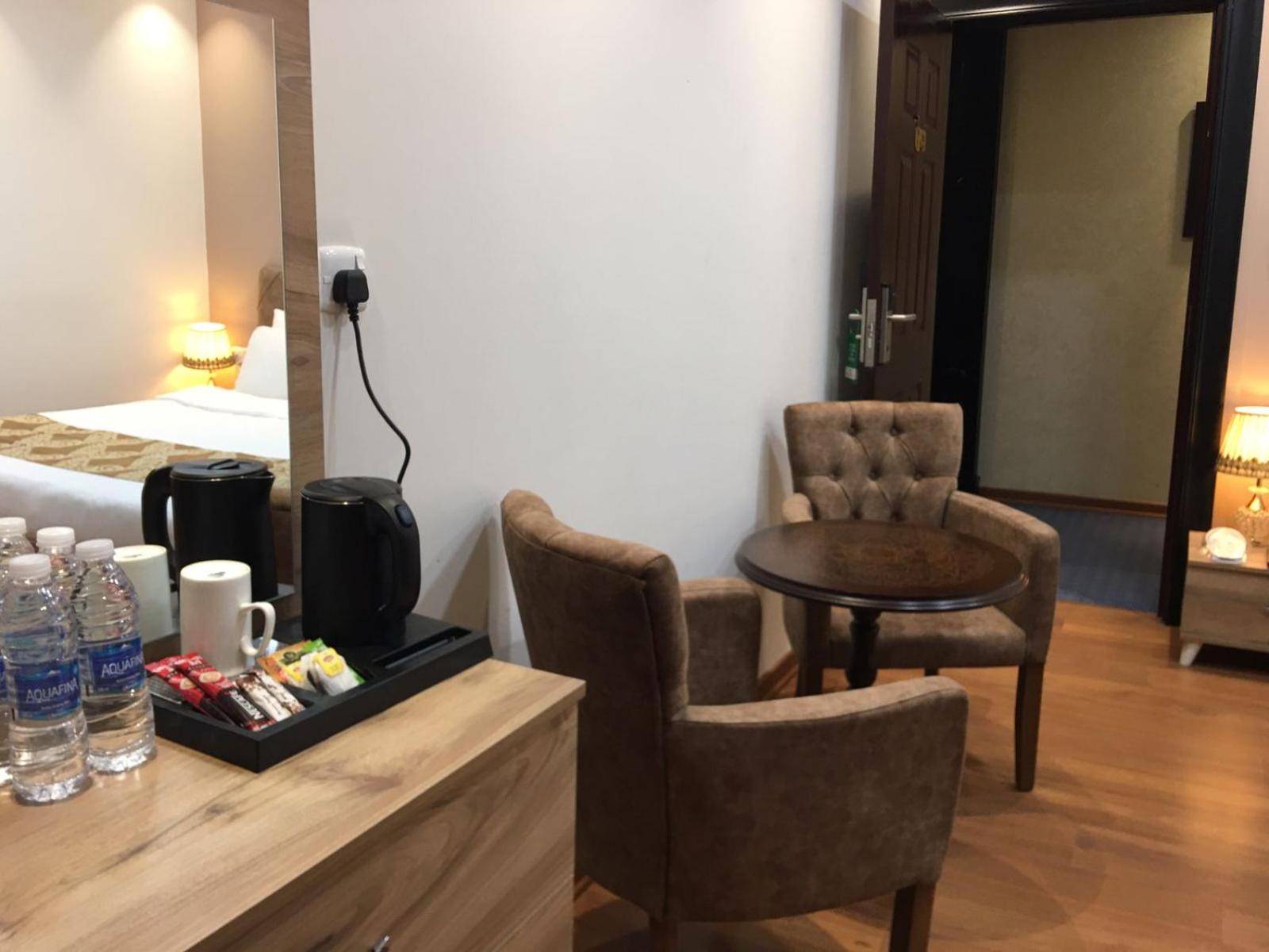 Palm Hotel - Photo 21