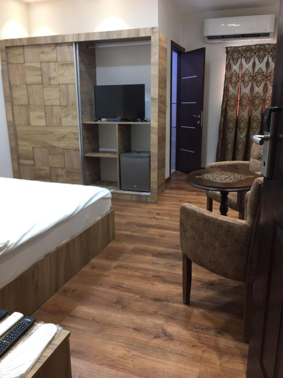 Palm Hotel - Photo 28