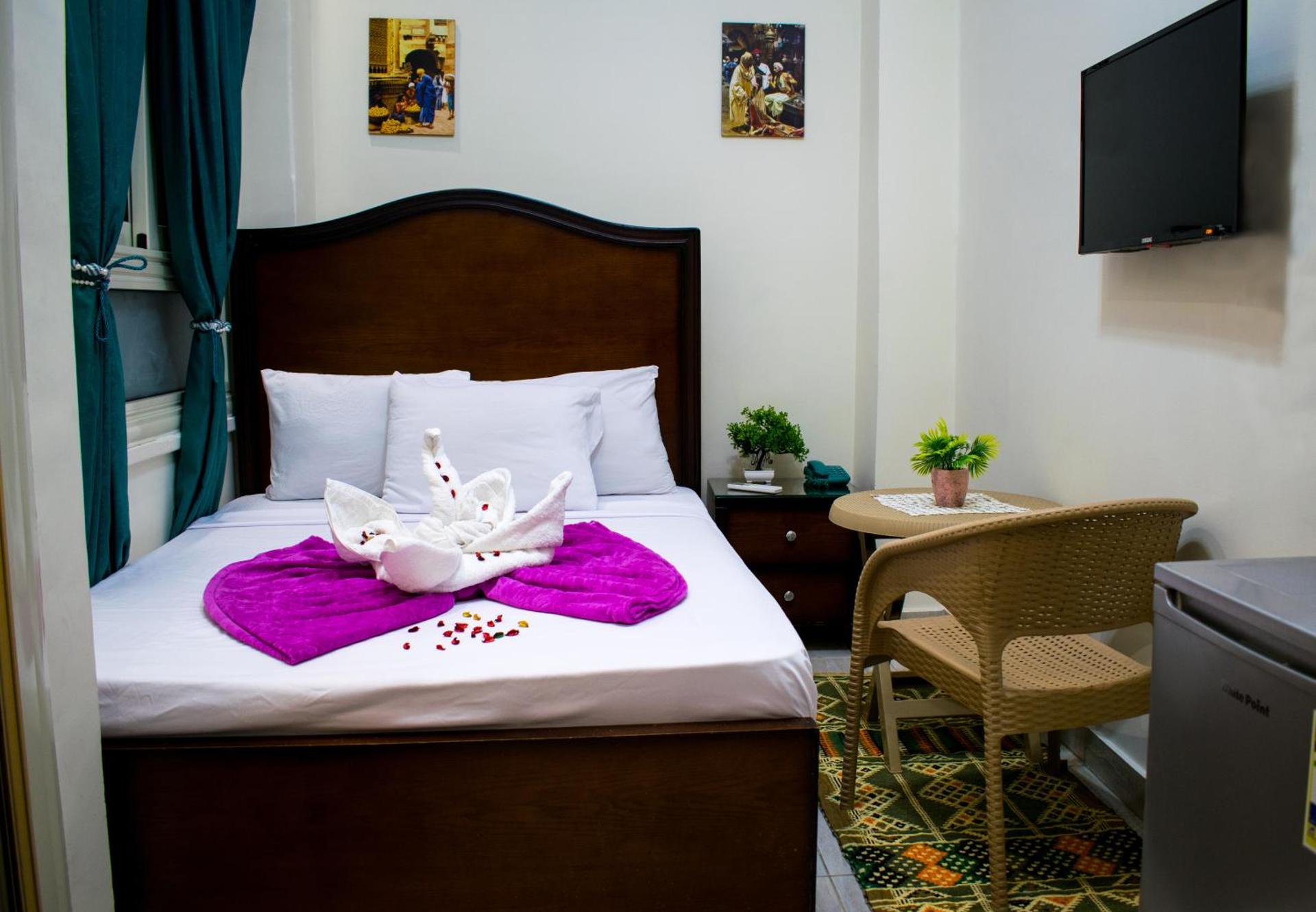 Crown Hotel - Photo 40