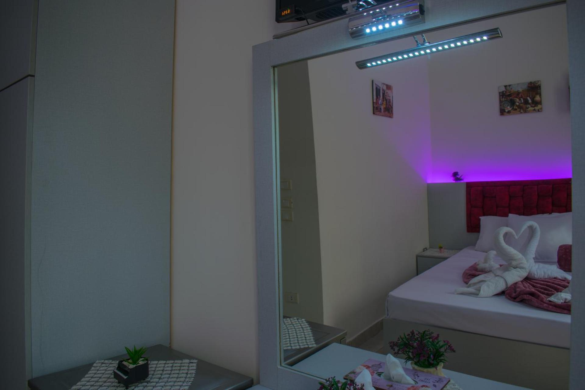 Crown Hotel - Photo 66