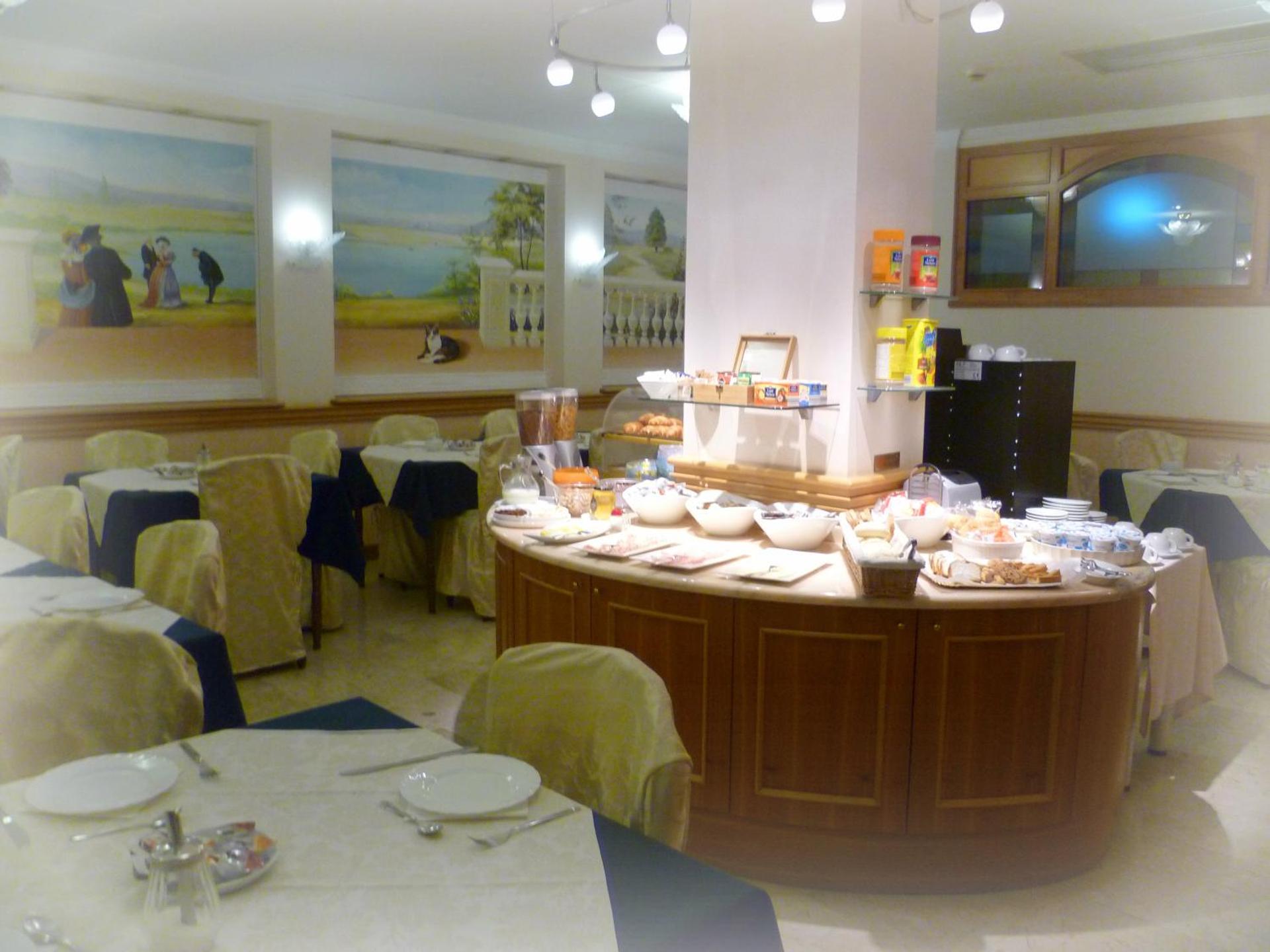 Hotel Minerva - Photo 104