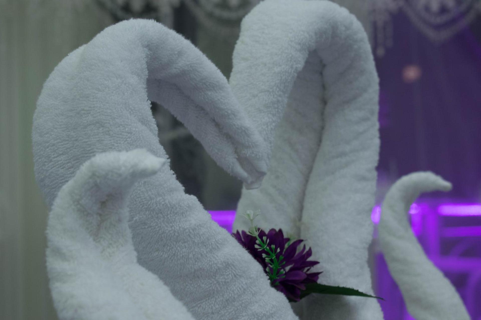 Crown Hotel - Photo 32