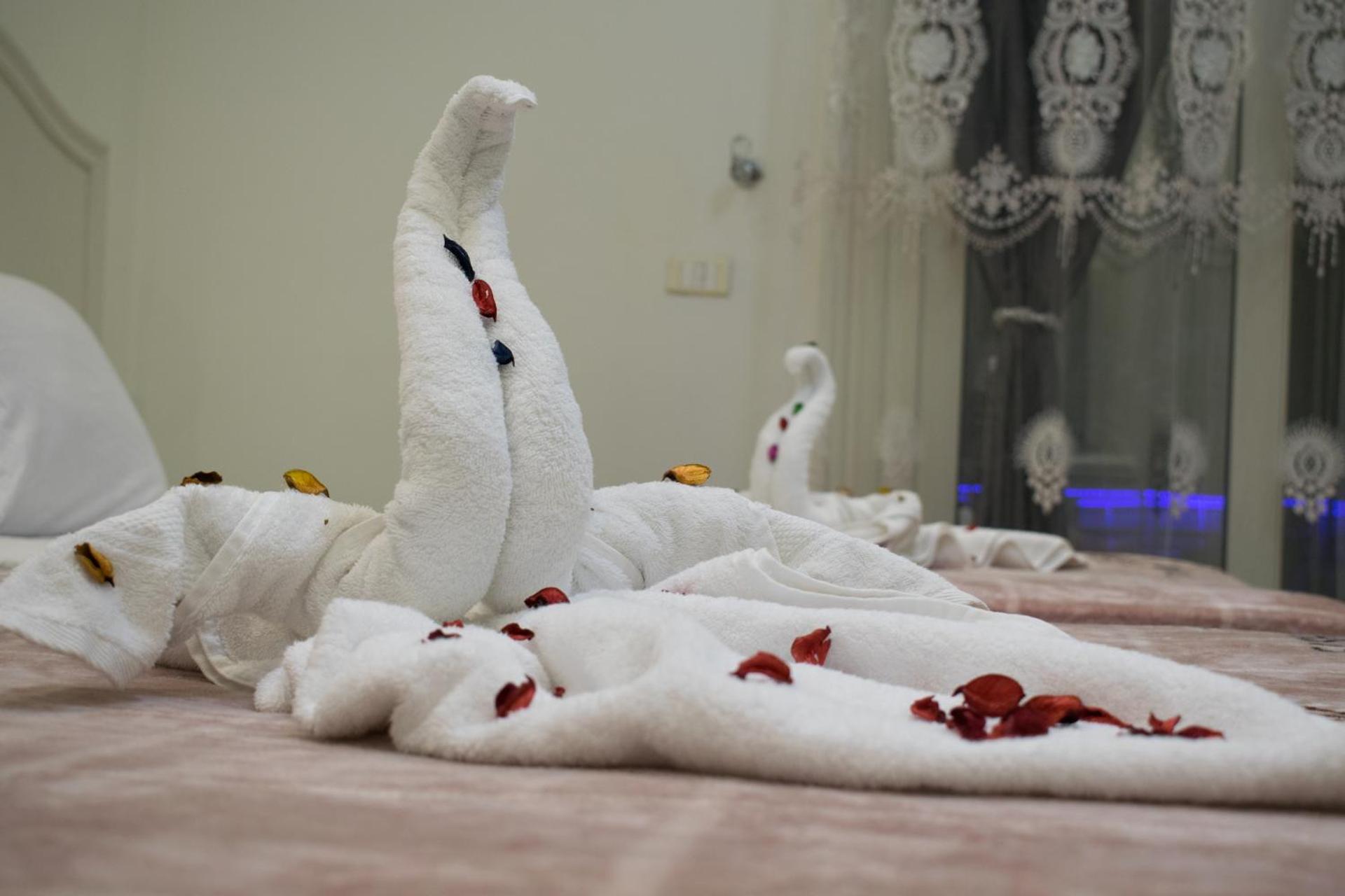 Crown Hotel - Photo 29