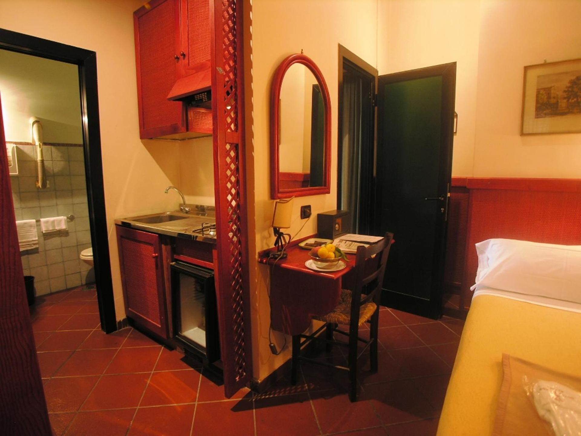 Hotel Toledo - Photo 30