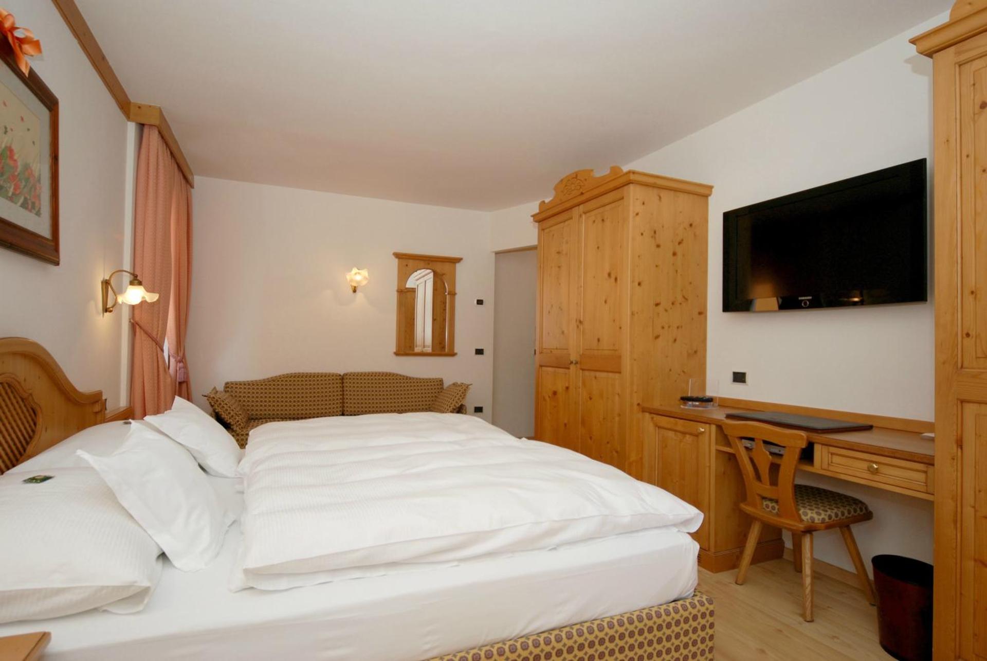 Central Hotel - Photo 42