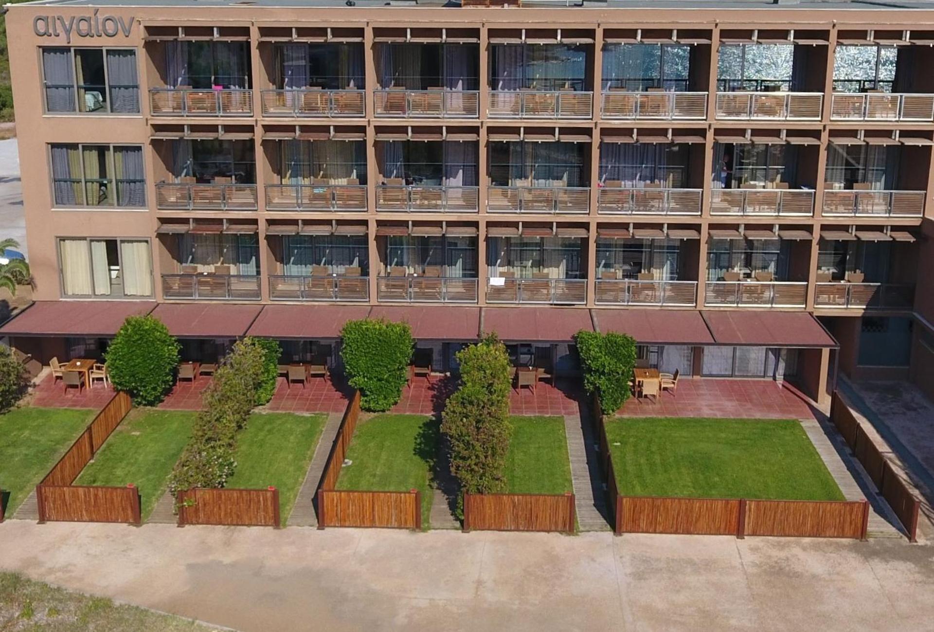 Aegeon Beach Hotel - Photo 45