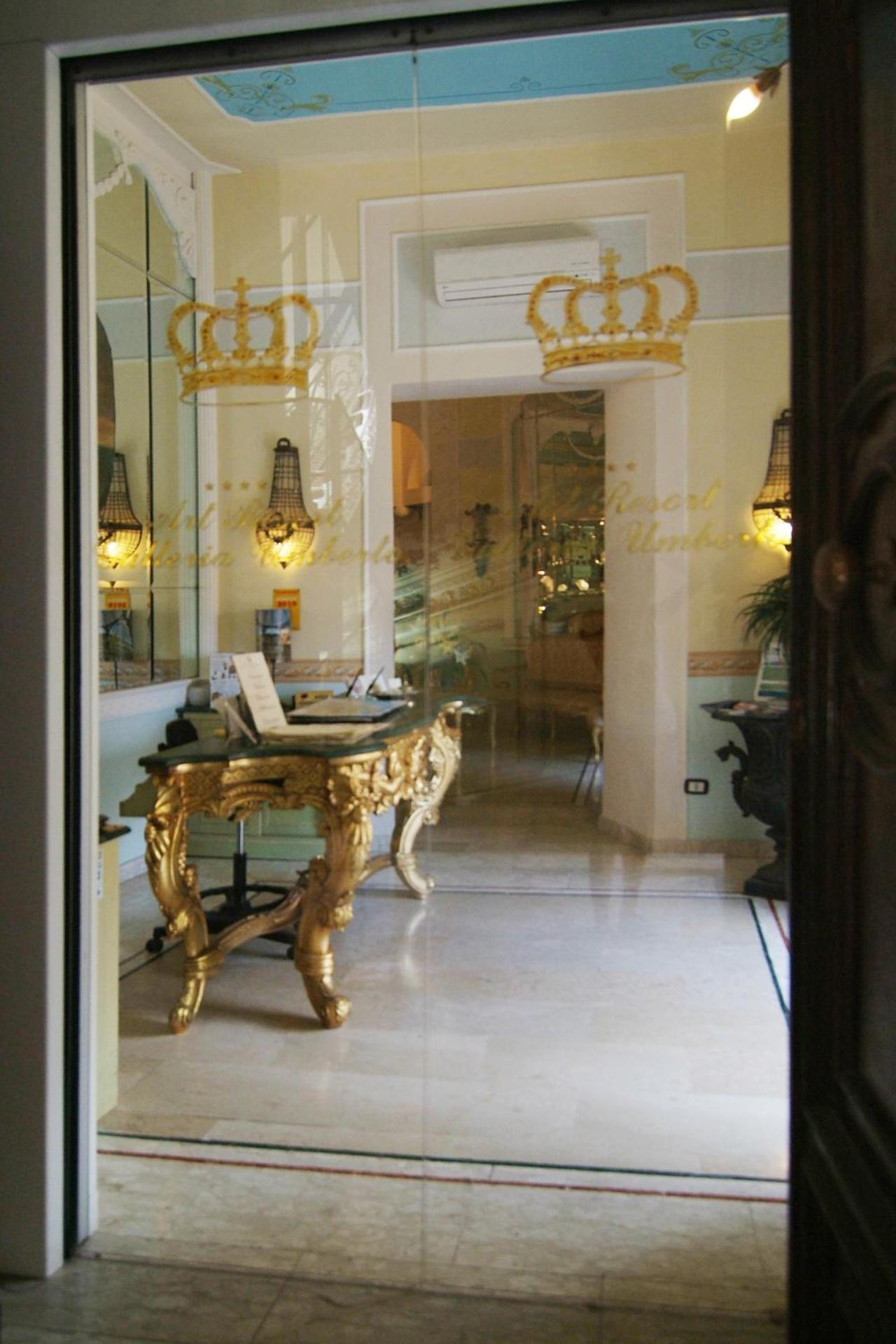 Hotel Art Resort Galleria Umberto - Photo 20