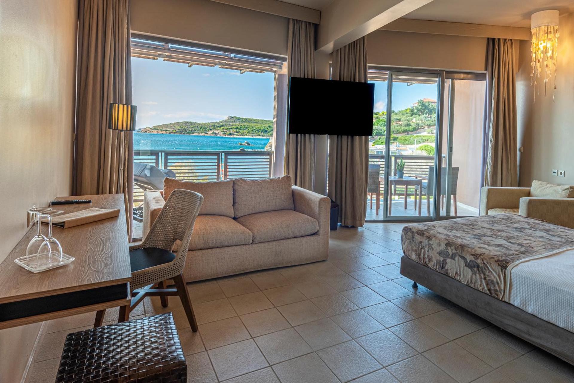 Aegeon Beach Hotel - Photo 47