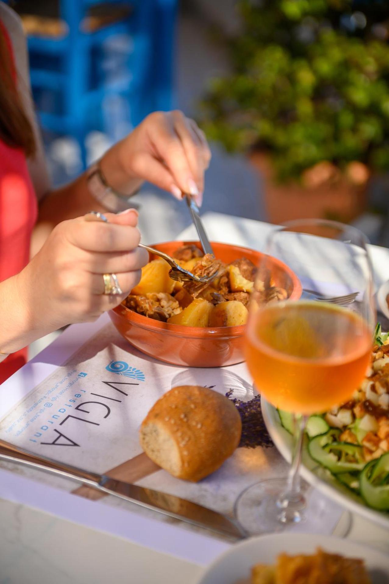 Vigla Hotel - Photo 87