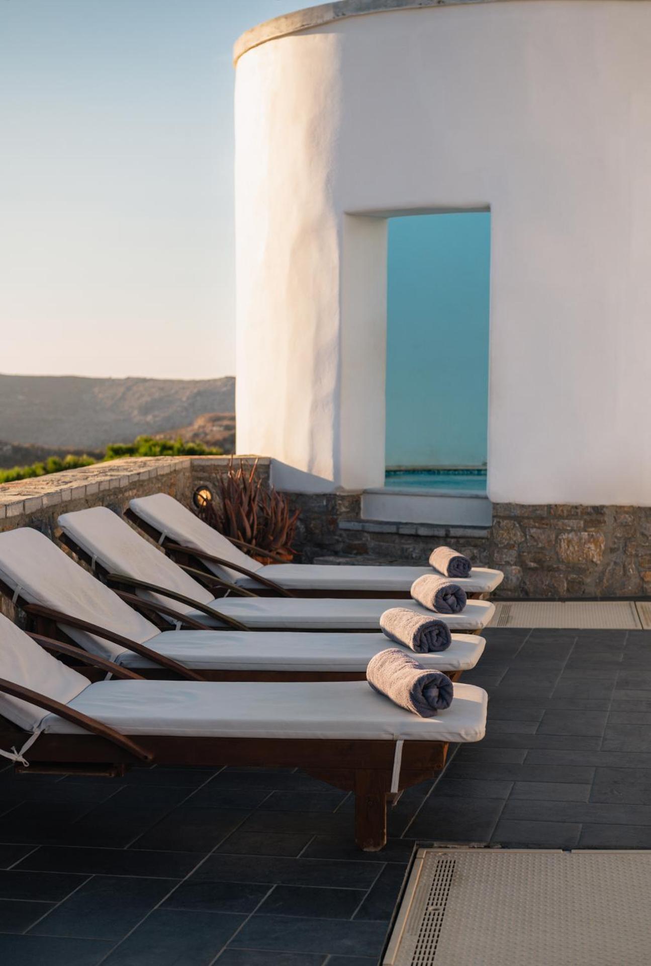 Vigla Hotel - Photo 95