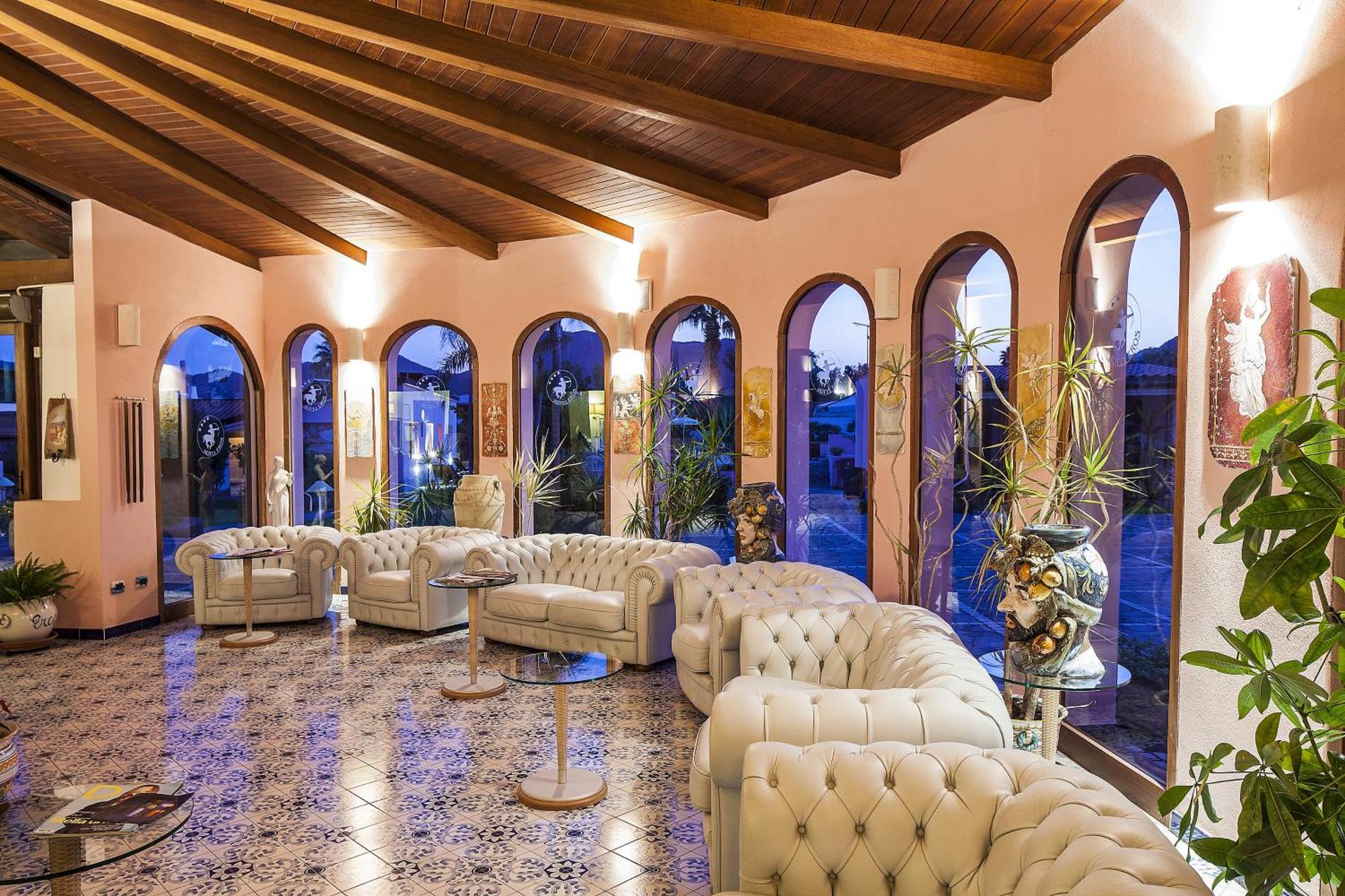 Hotel Eros - Photo 74