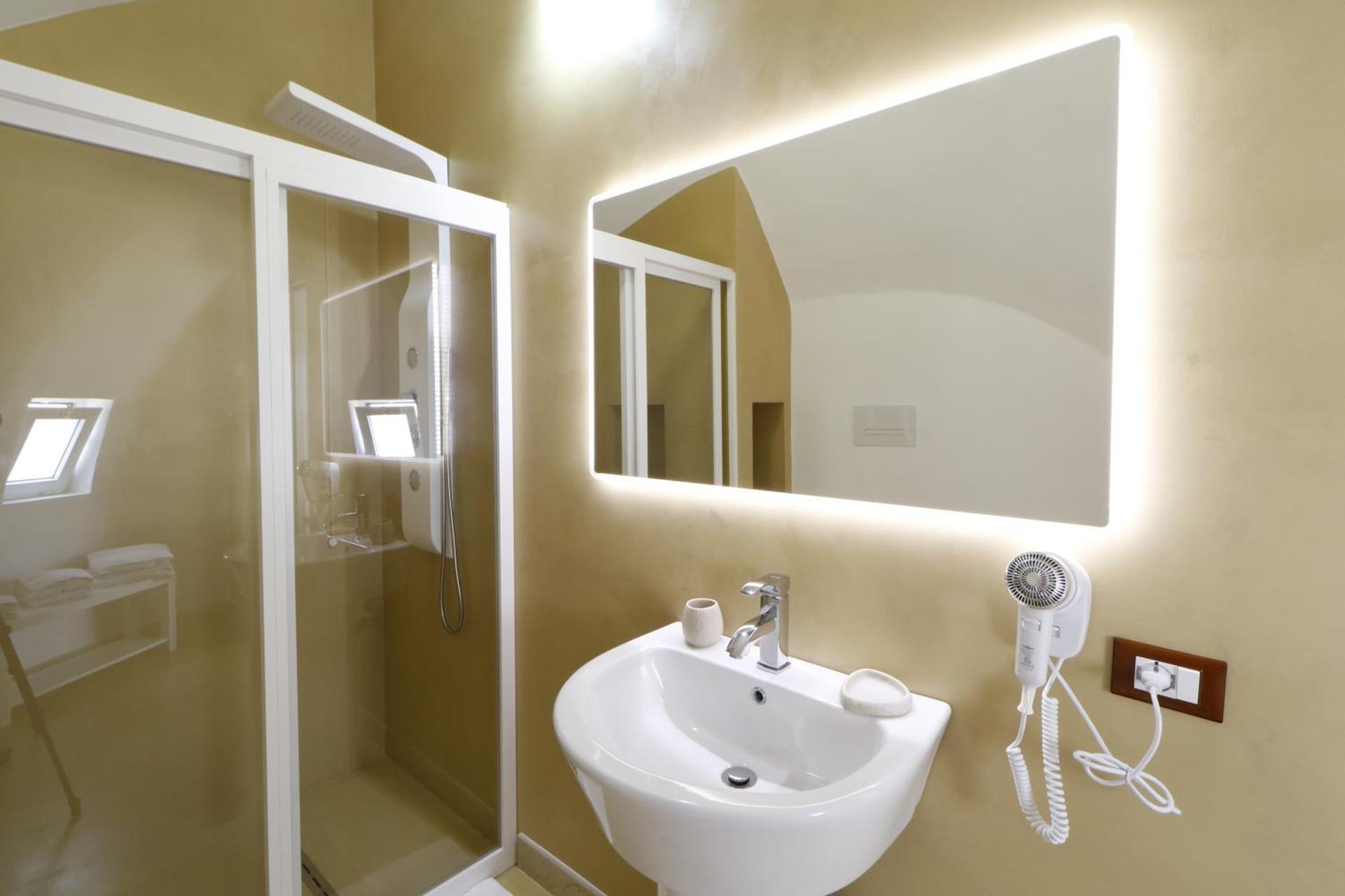 Hotel Capo Campolato - Photo 31