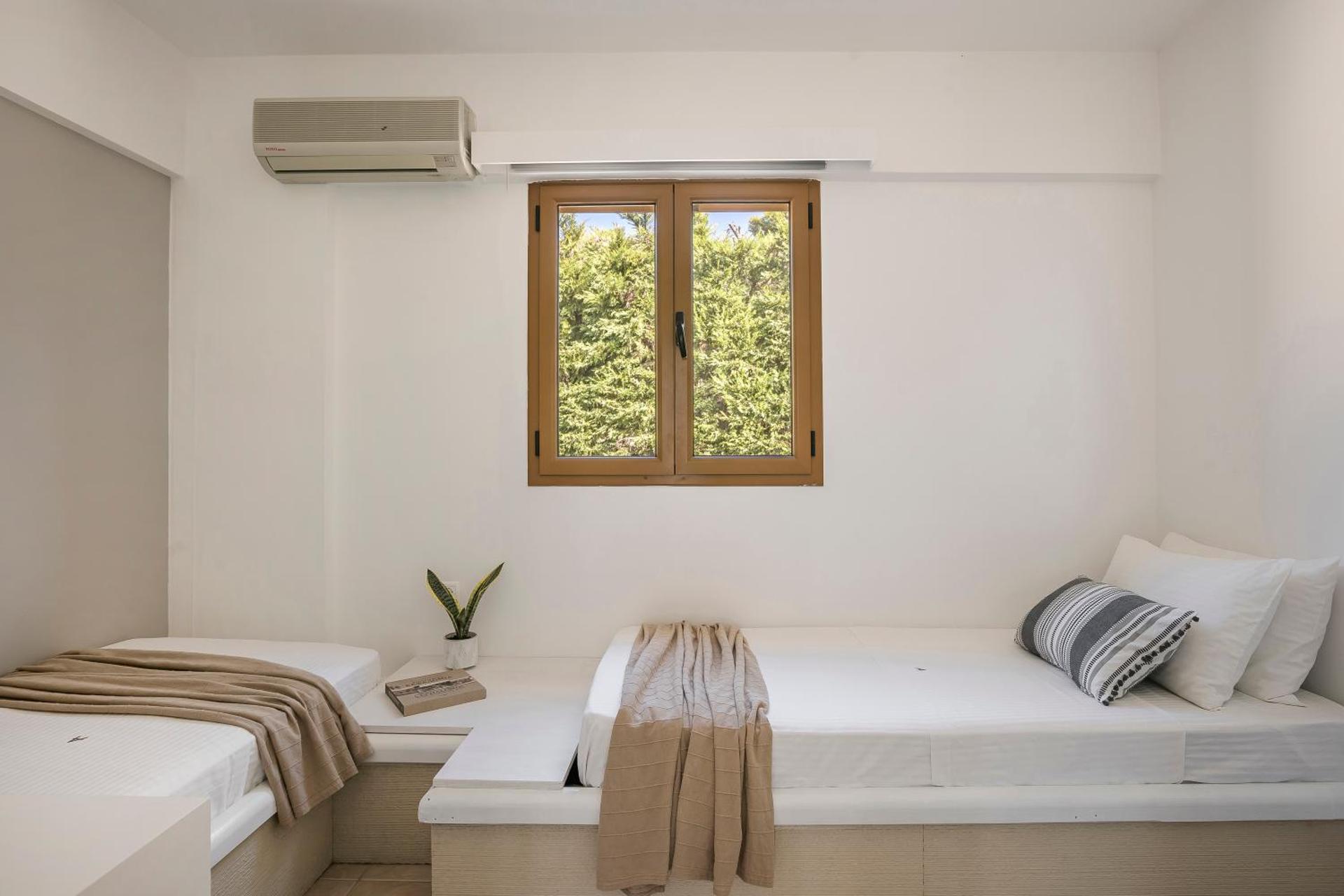 Agnanti Suites - Photo 9