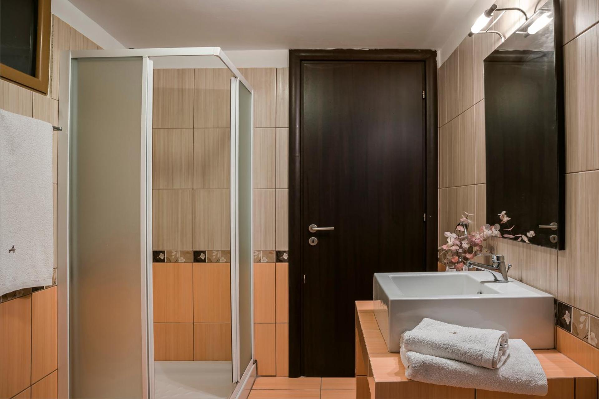 Agnanti Suites - Photo 30