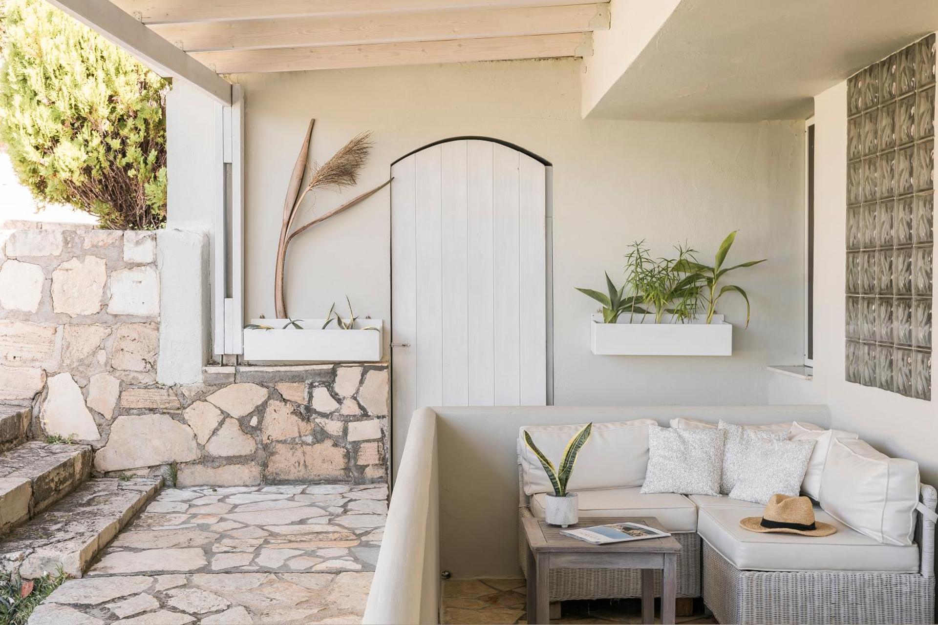 Agnanti Suites - Photo 17