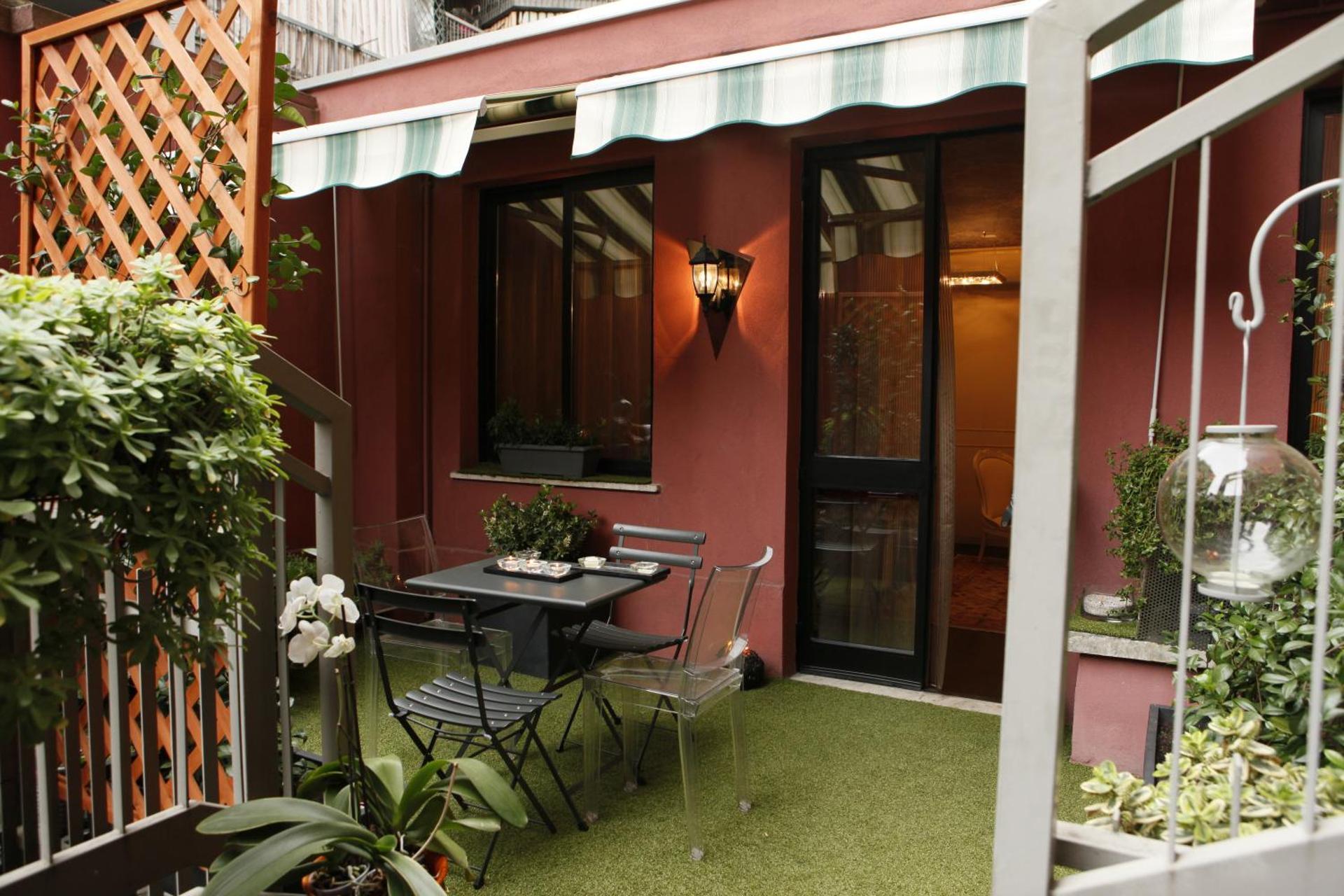 Hotel Lancaster - Photo 5