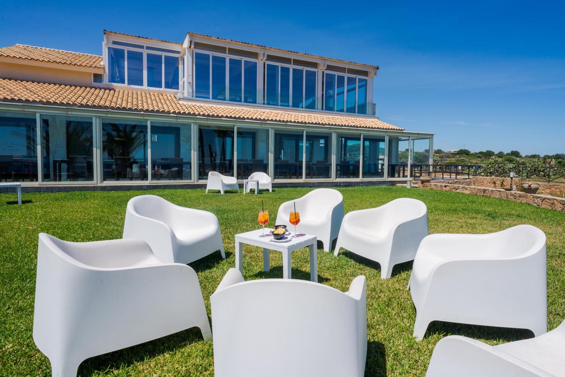 Hotel Capo Campolato - Photo 84
