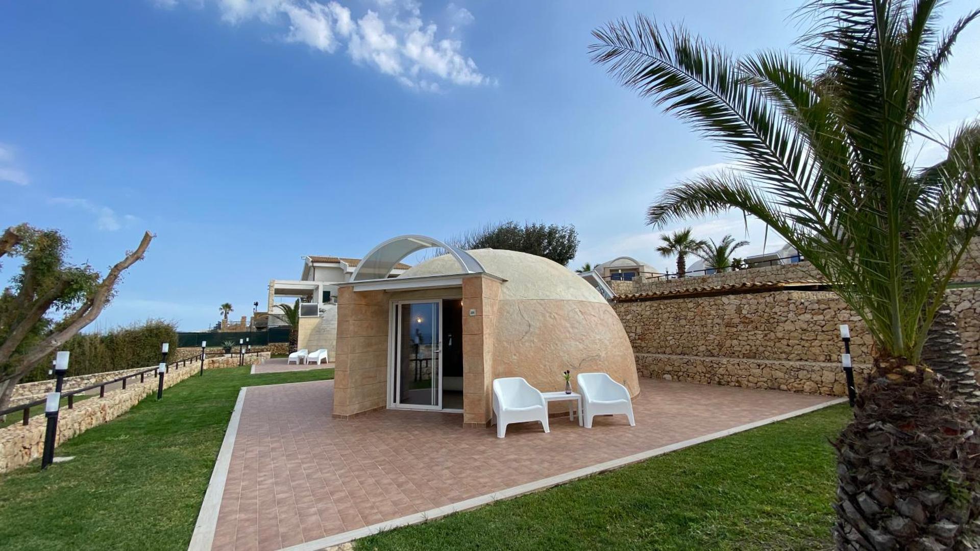 Hotel Capo Campolato - Photo 23