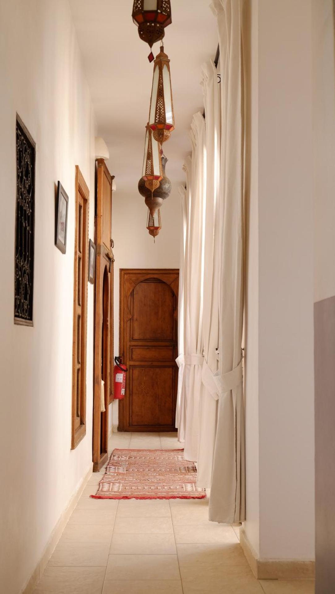Riad Nafis - Photo 98