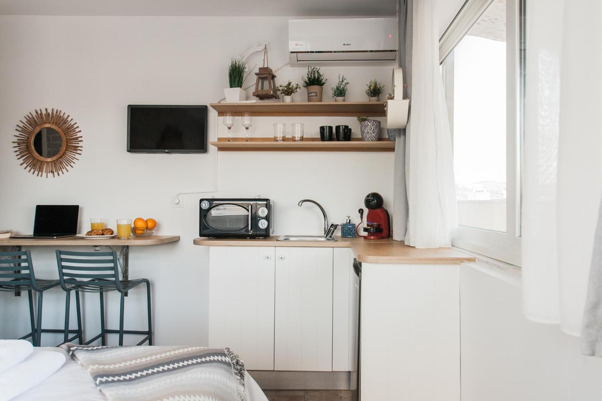 Wake up with Acropolis view! - Photo 9