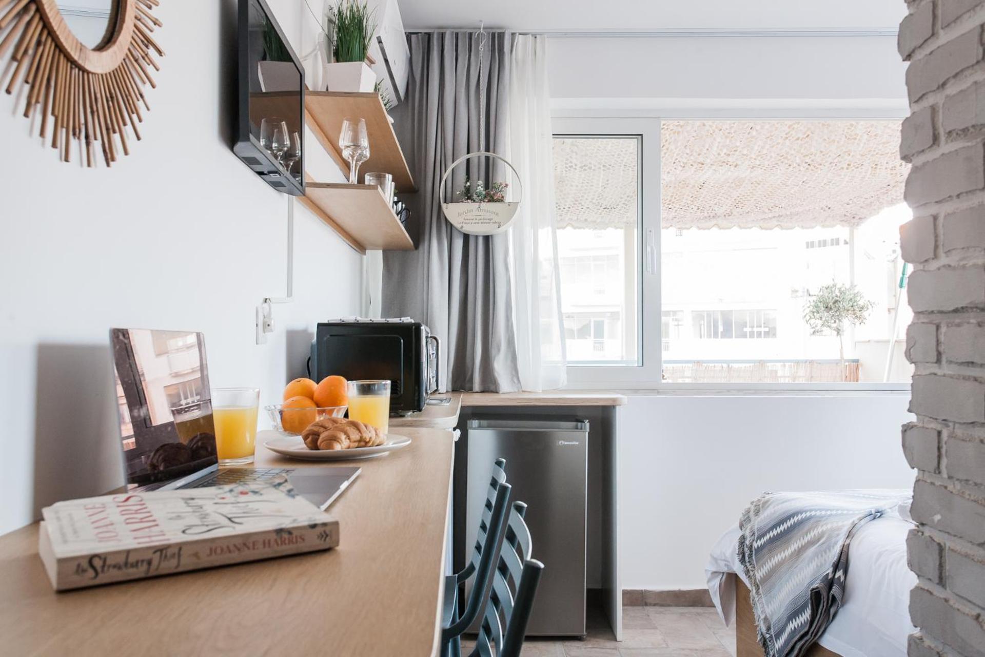 Wake up with Acropolis view! - Photo 6