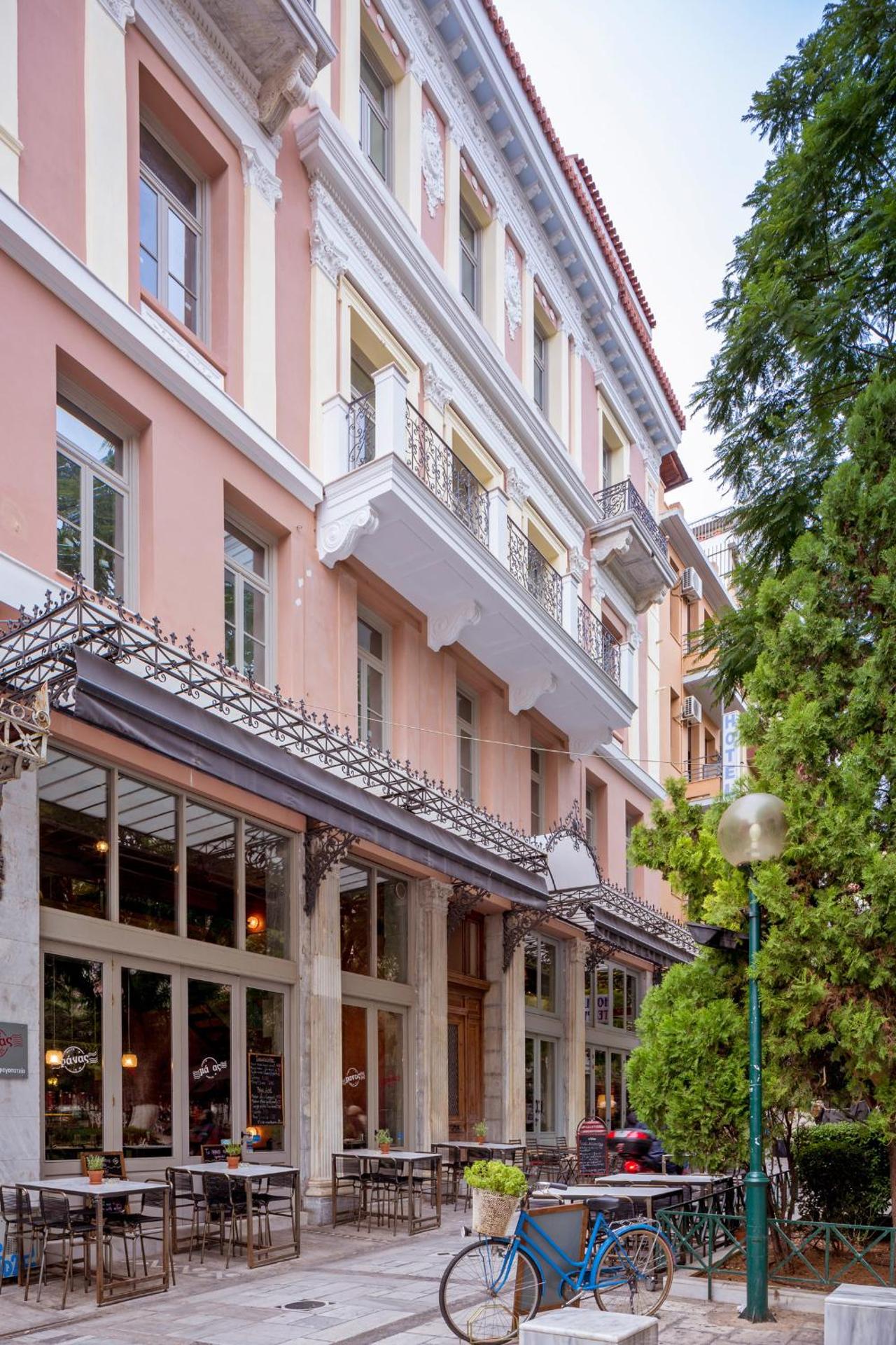 Emporikon Athens Hotel - Photo 12