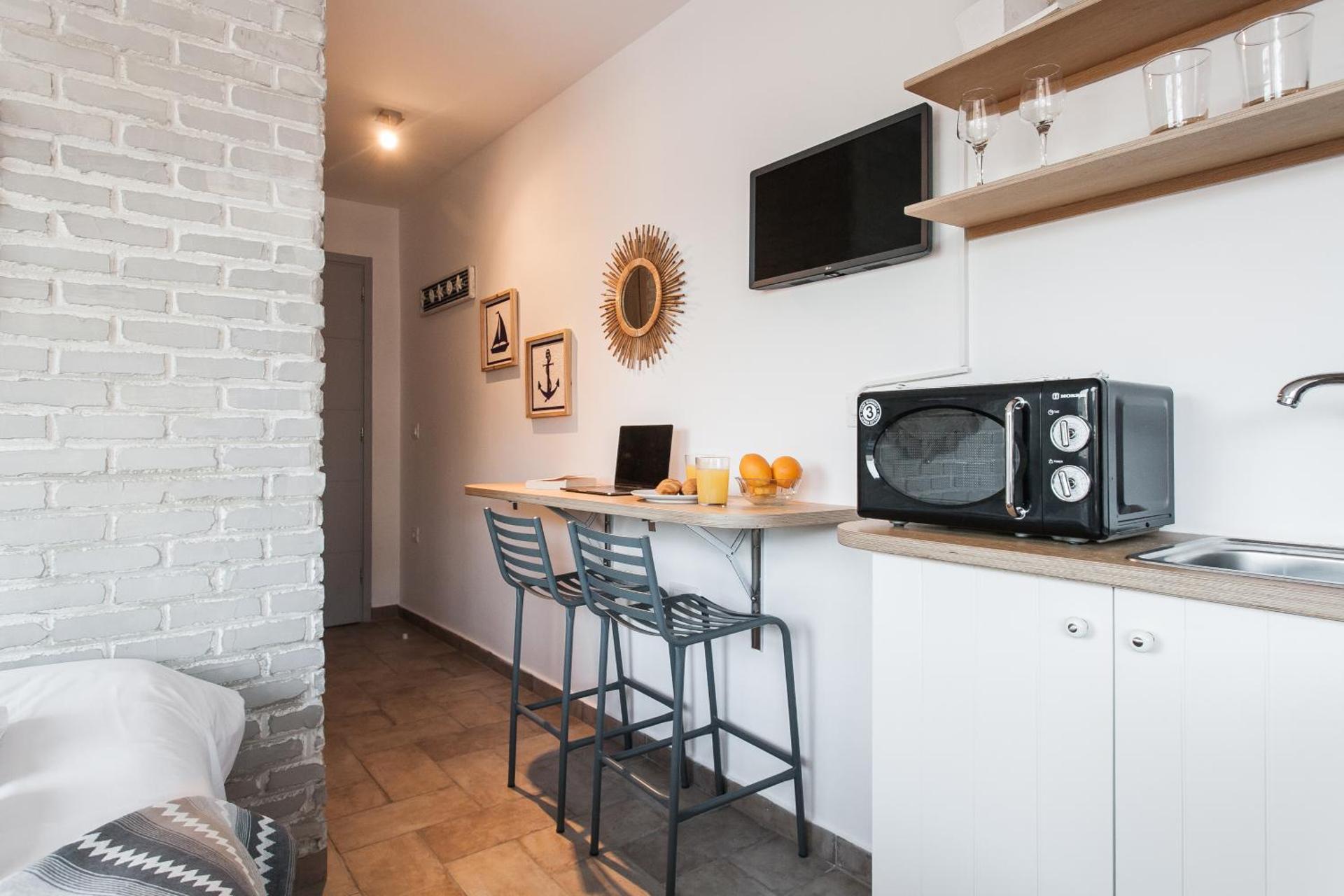 Wake up with Acropolis view! - Photo 4