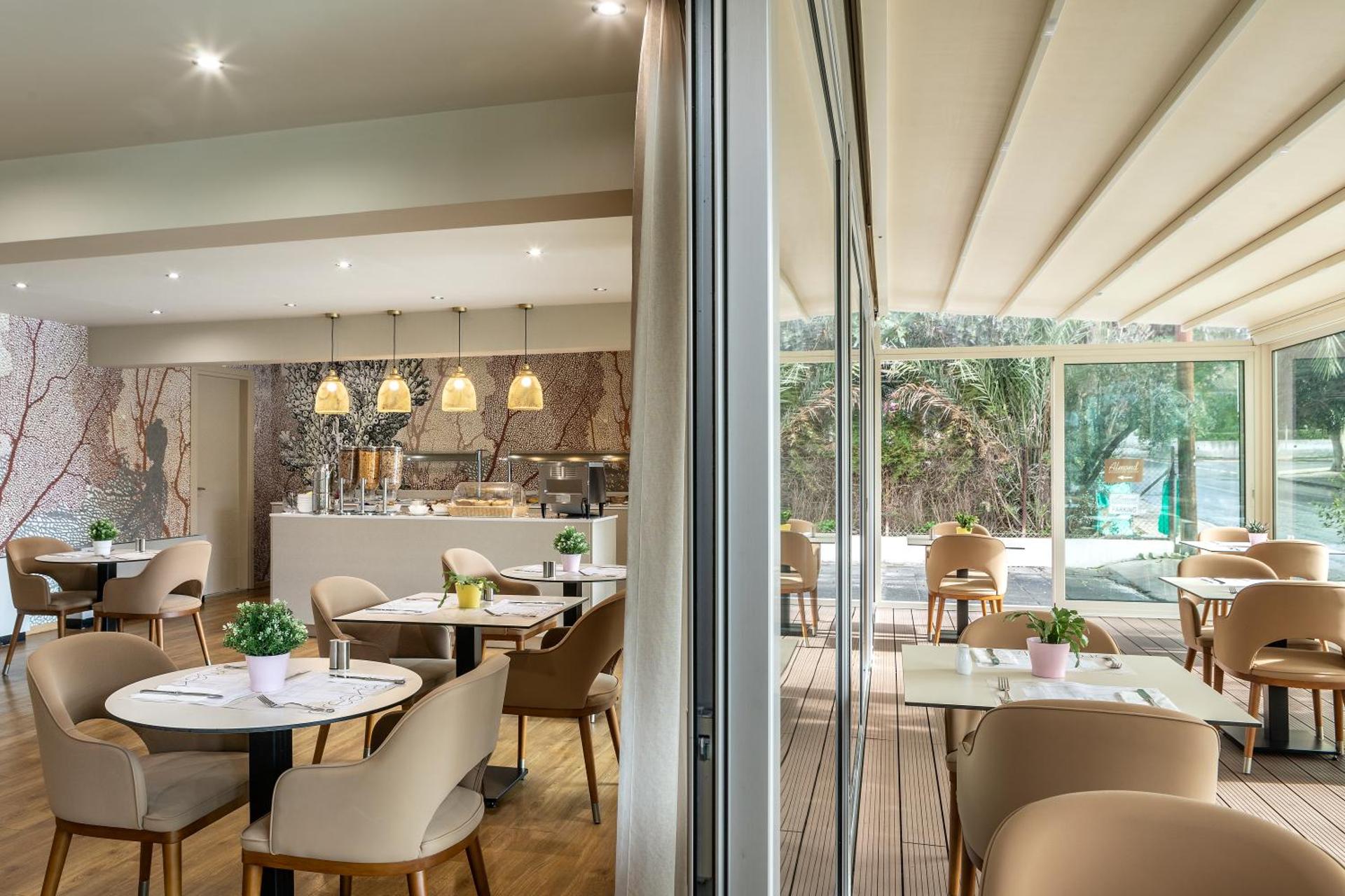 Almond Business Hotel - Photo 33
