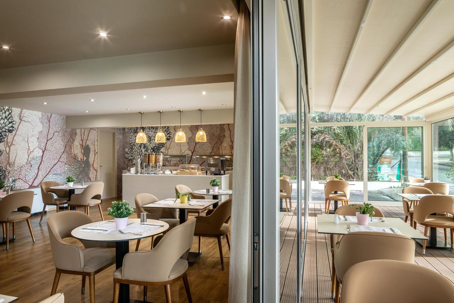 Almond Business Hotel - Photo 120