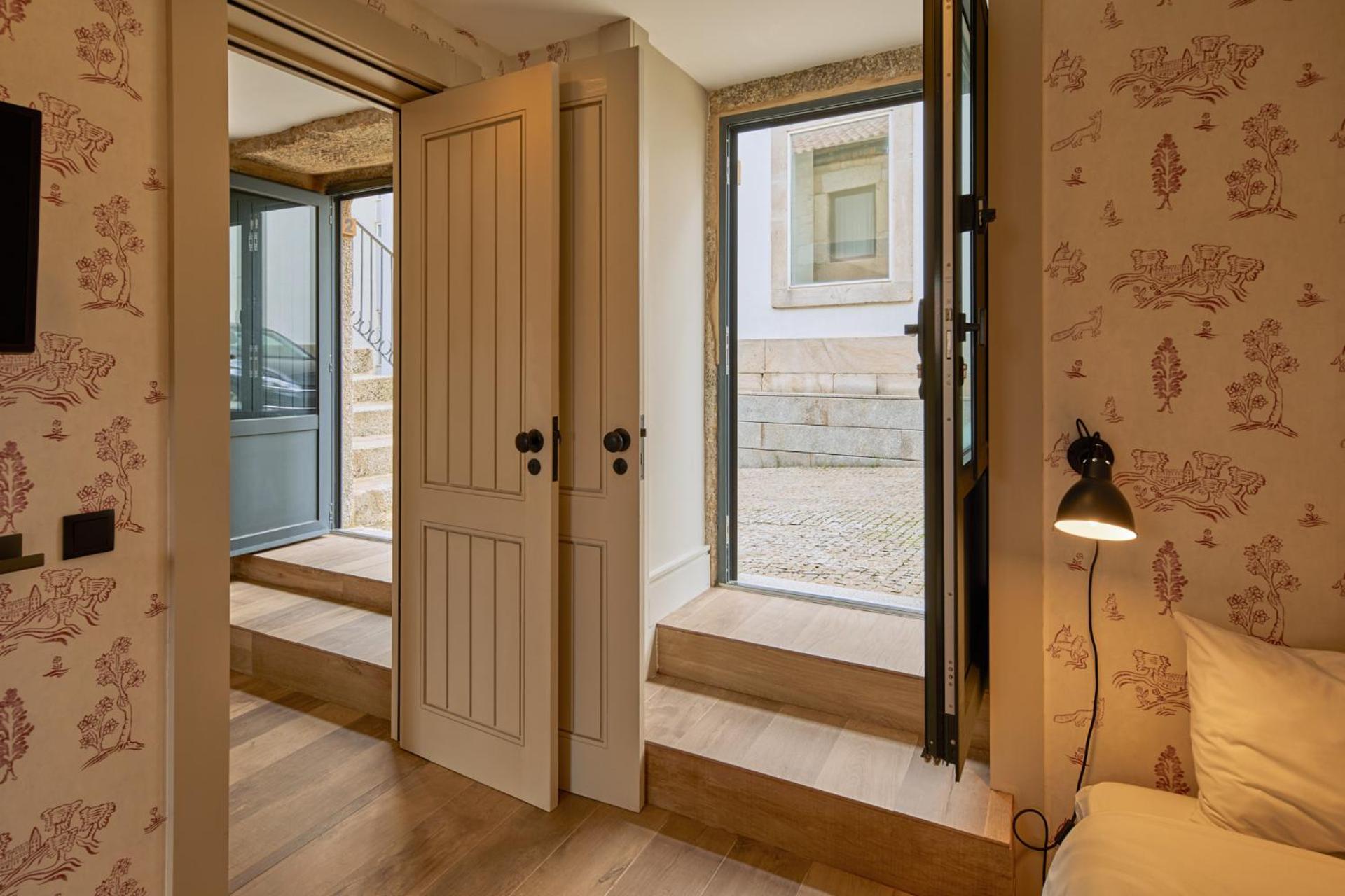 THE PINTA Boutique - Photo 9