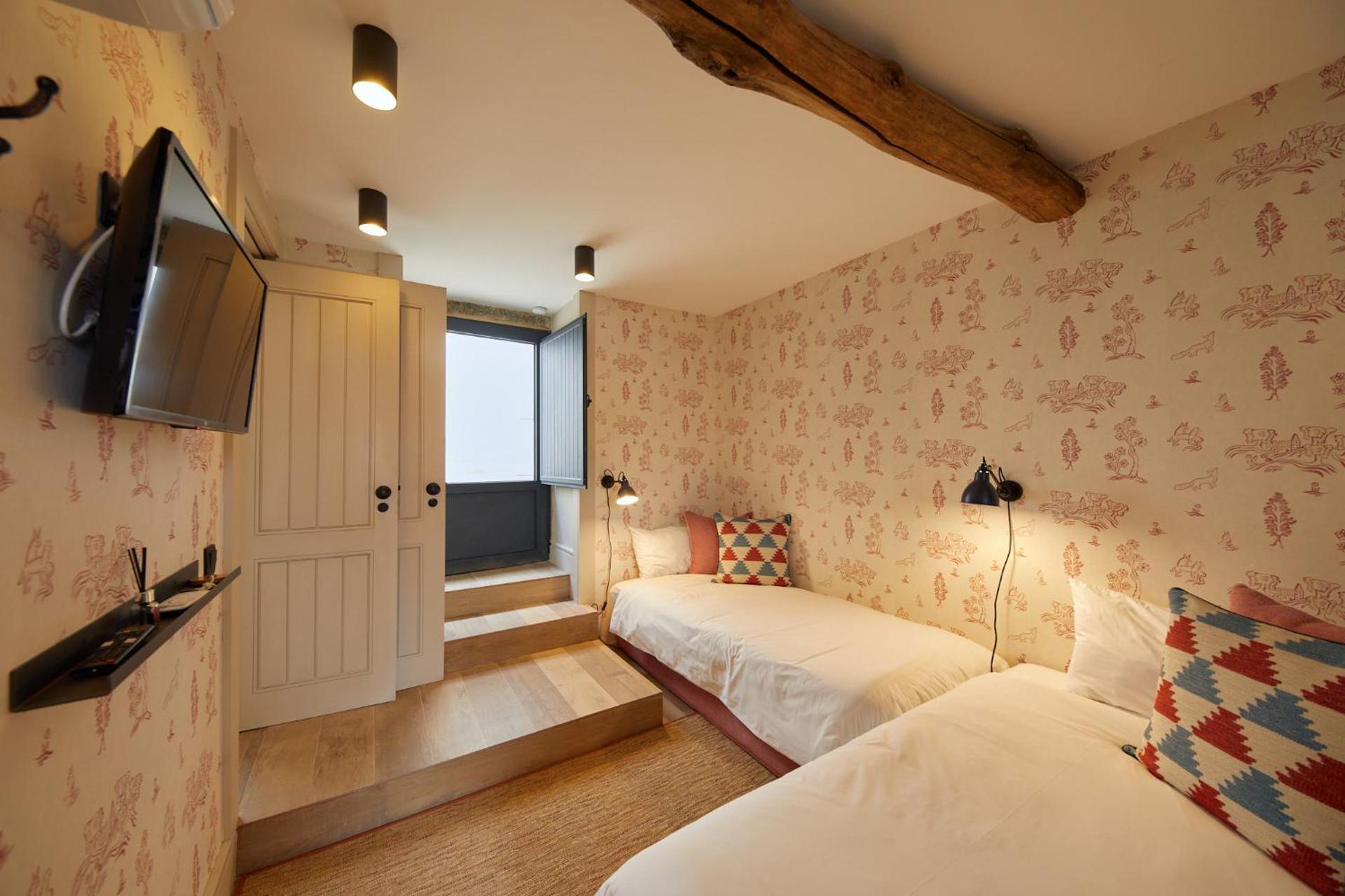 THE PINTA Boutique - Photo 13