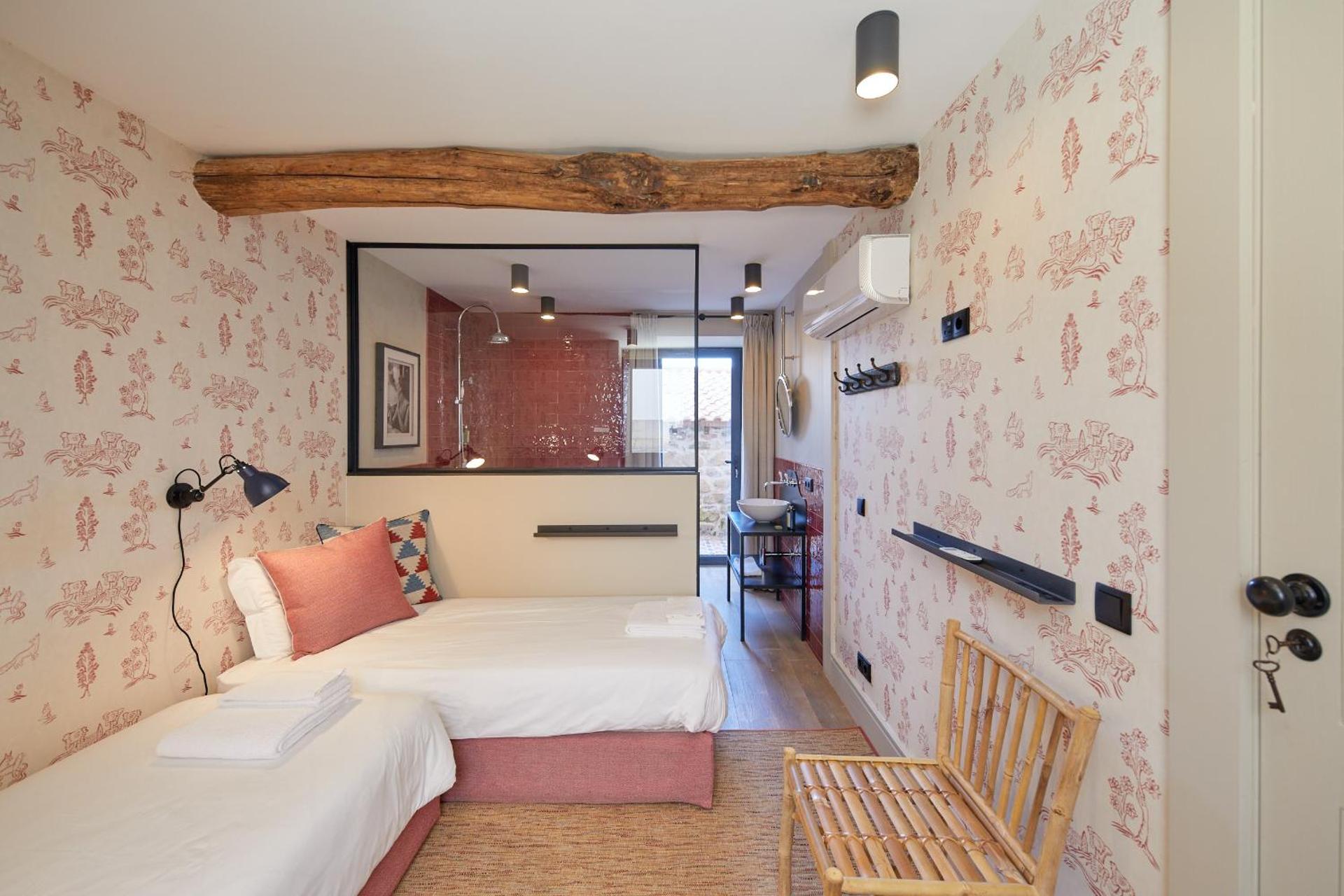 THE PINTA Boutique - Photo 14