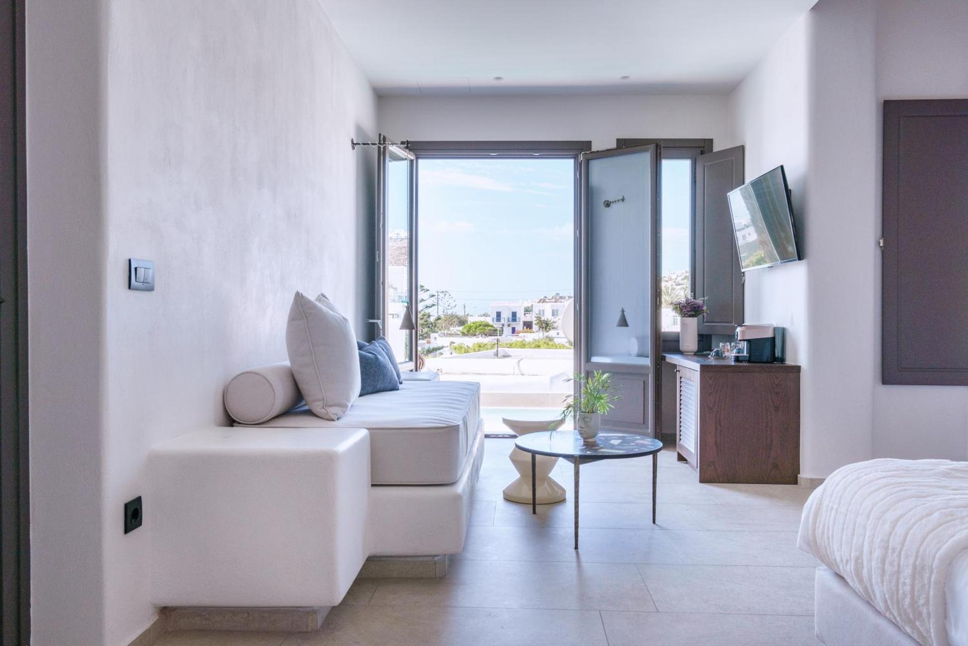 Pelican Bay Hotel - Photo 53