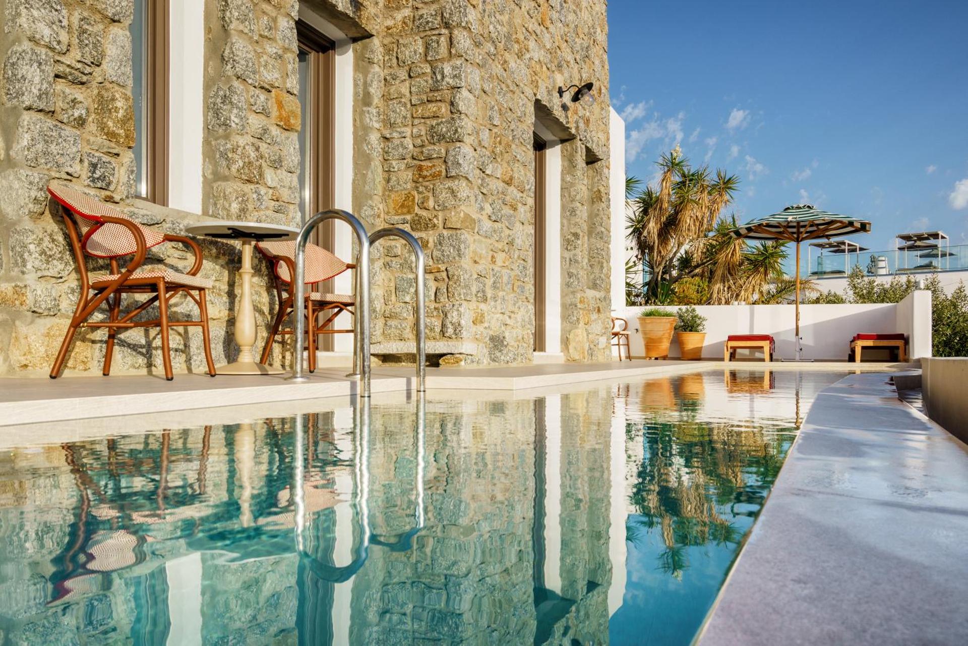 Pelican Bay Hotel - Photo 43