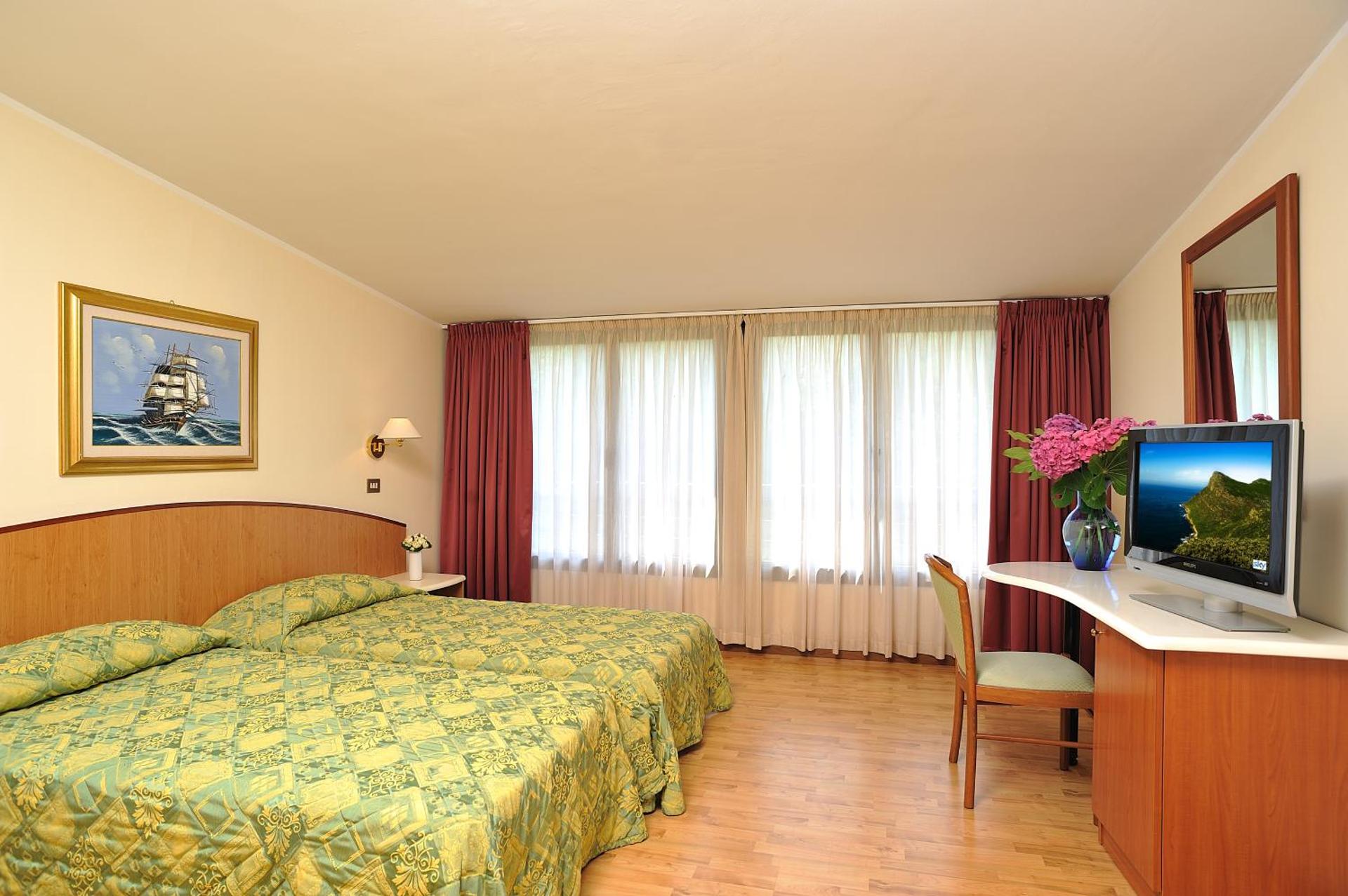 Hotel Olimpia - Photo 38
