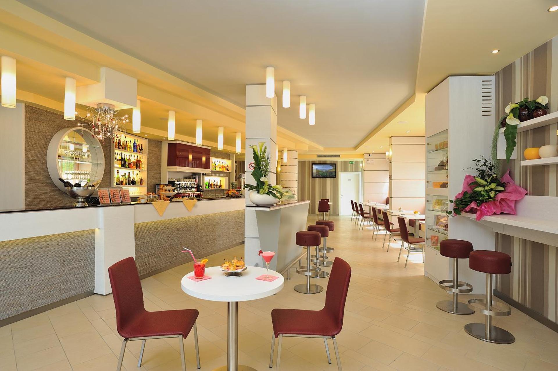 Hotel Olimpia - Photo 33